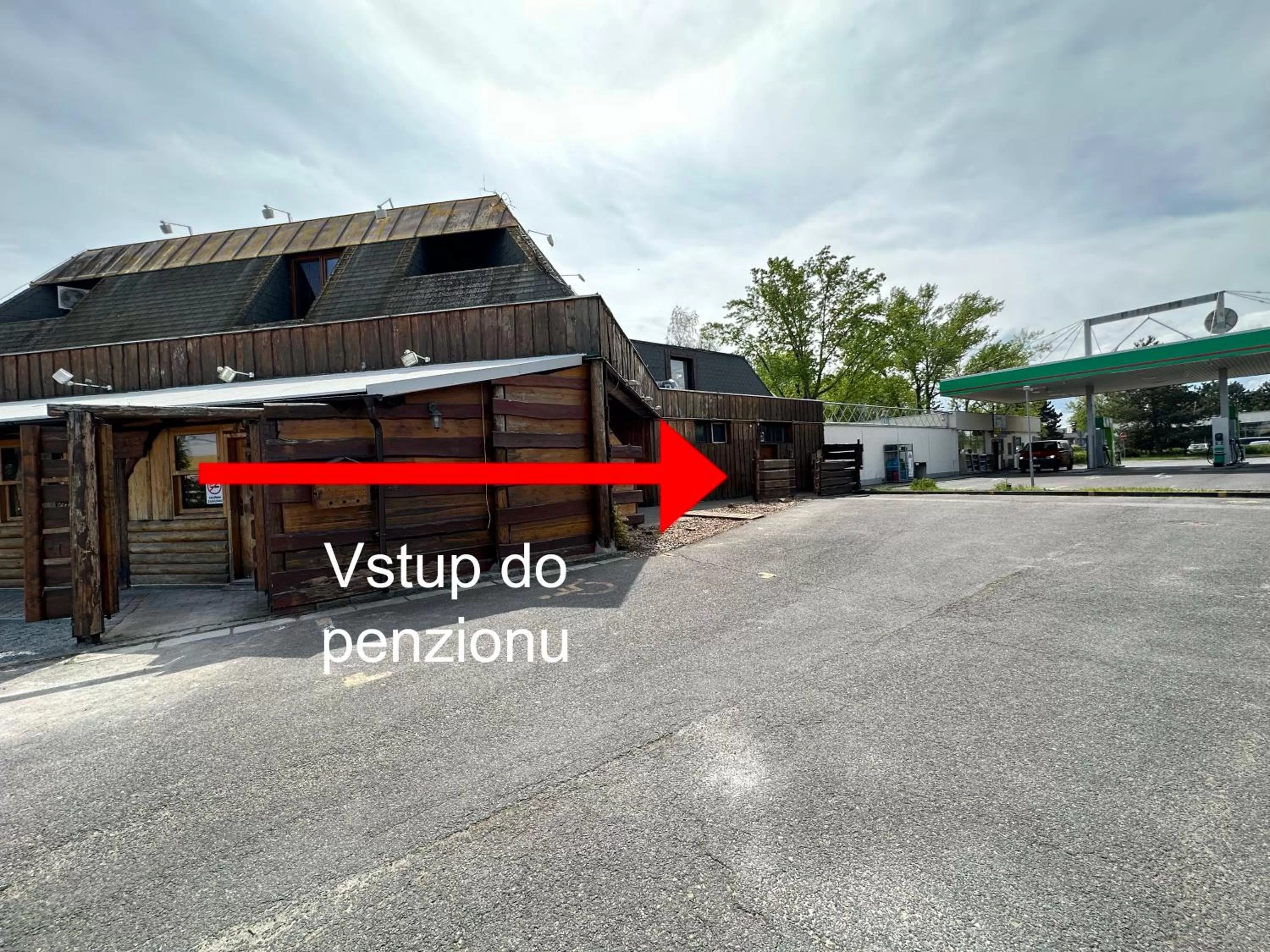 Property Building in Penzion Ten Lokál