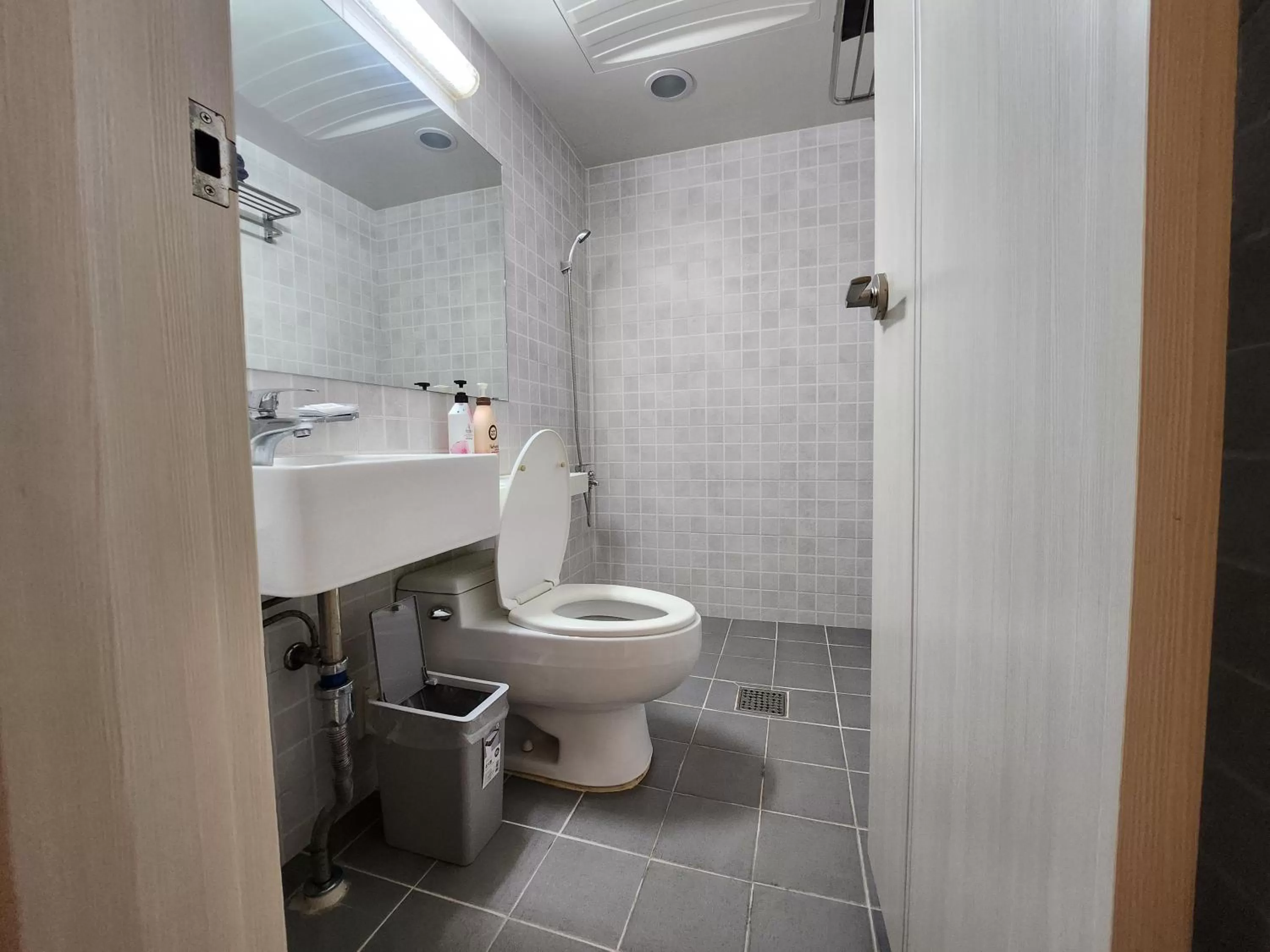 Toilet, Bathroom in Olive hostel R(Residence)