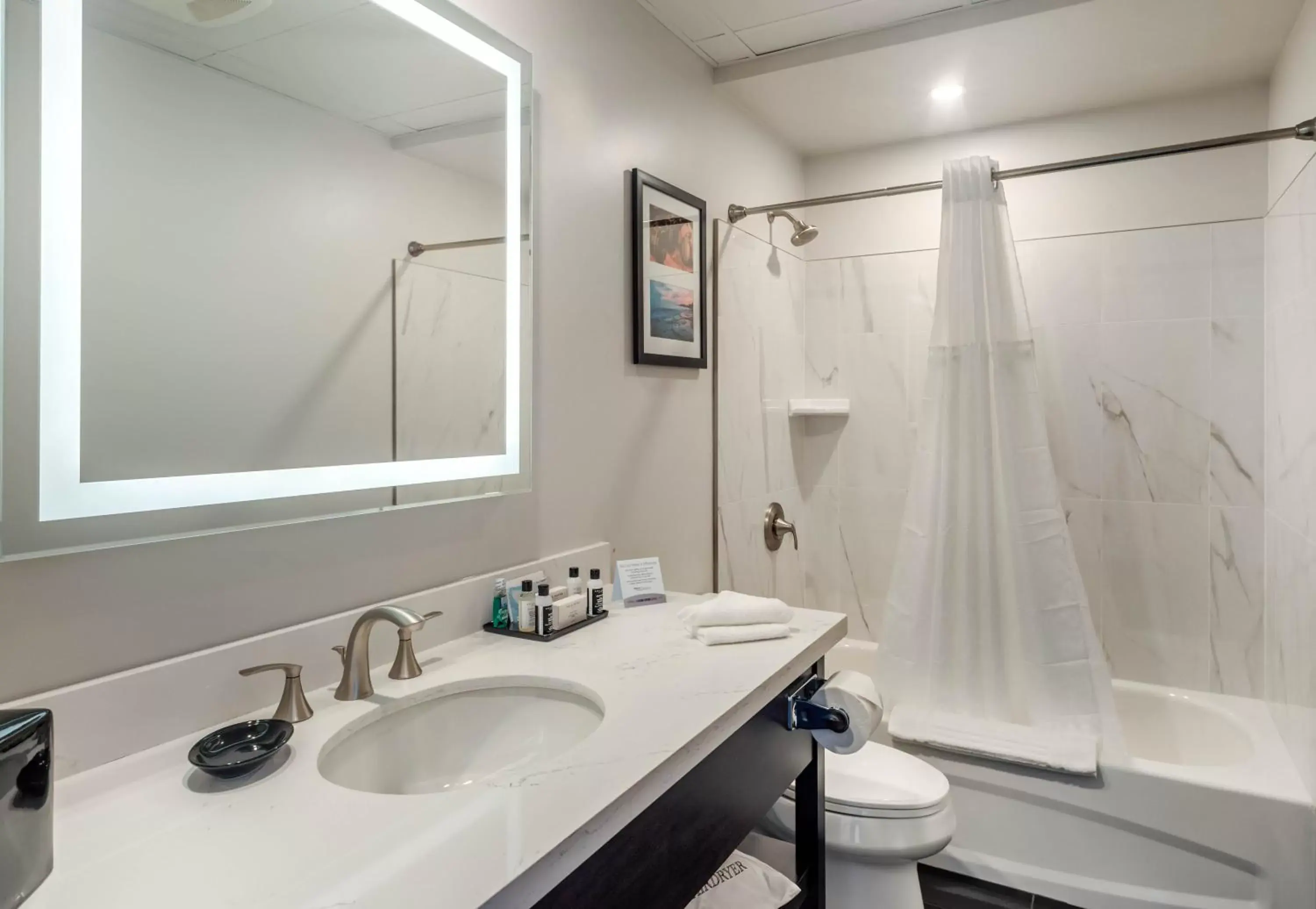 Bathroom in The Courthouse Hotel, Ascend Hotel Collection