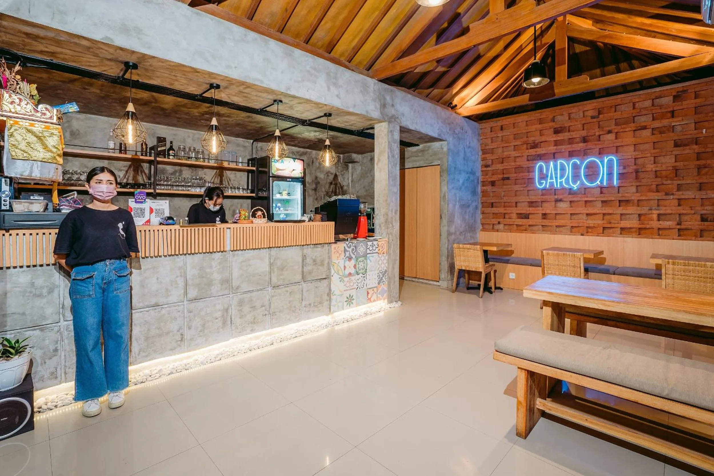 Restaurant/places to eat in Pertiwi Resort & Spa