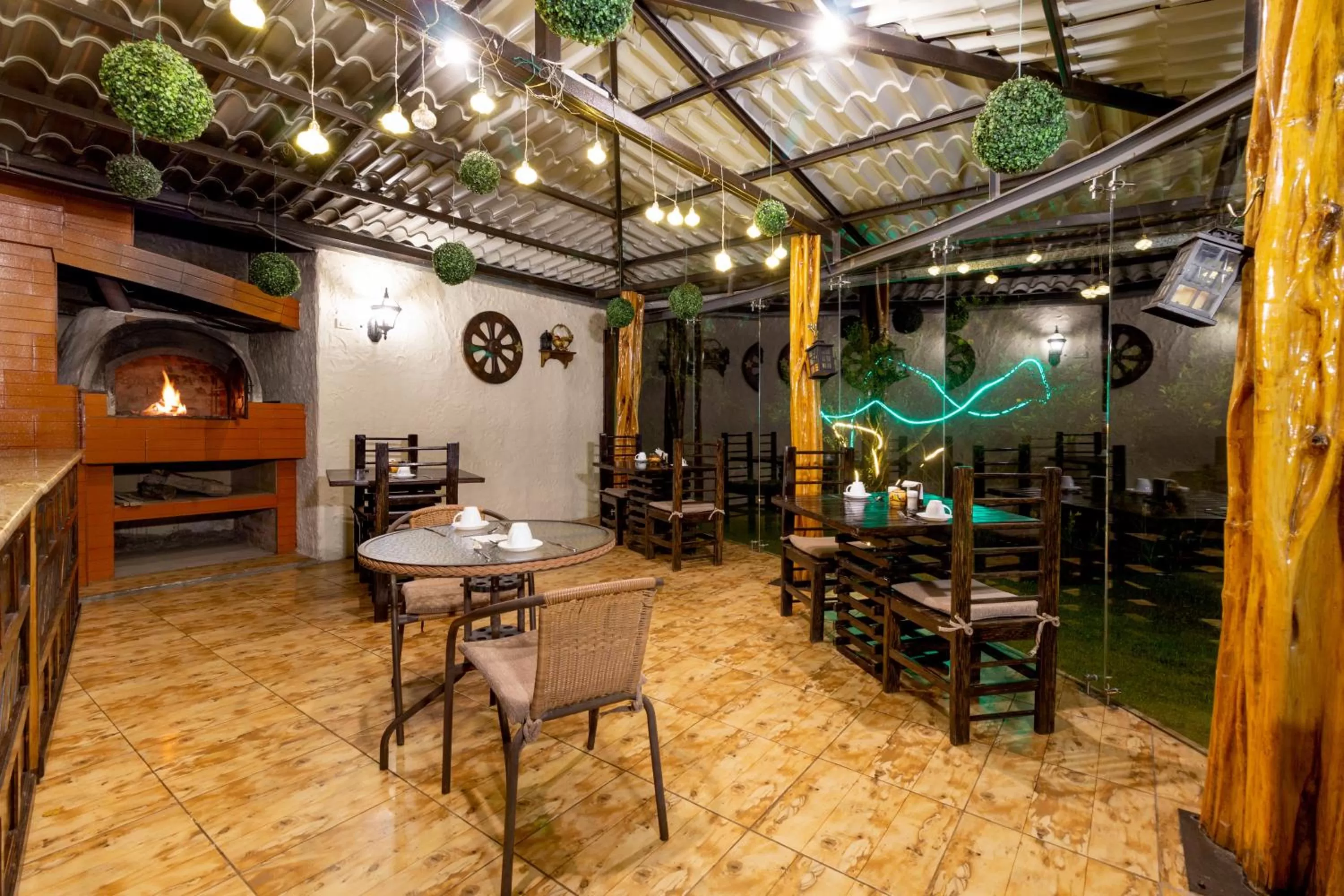 Restaurant/places to eat in Aldea Real Eco Friendly