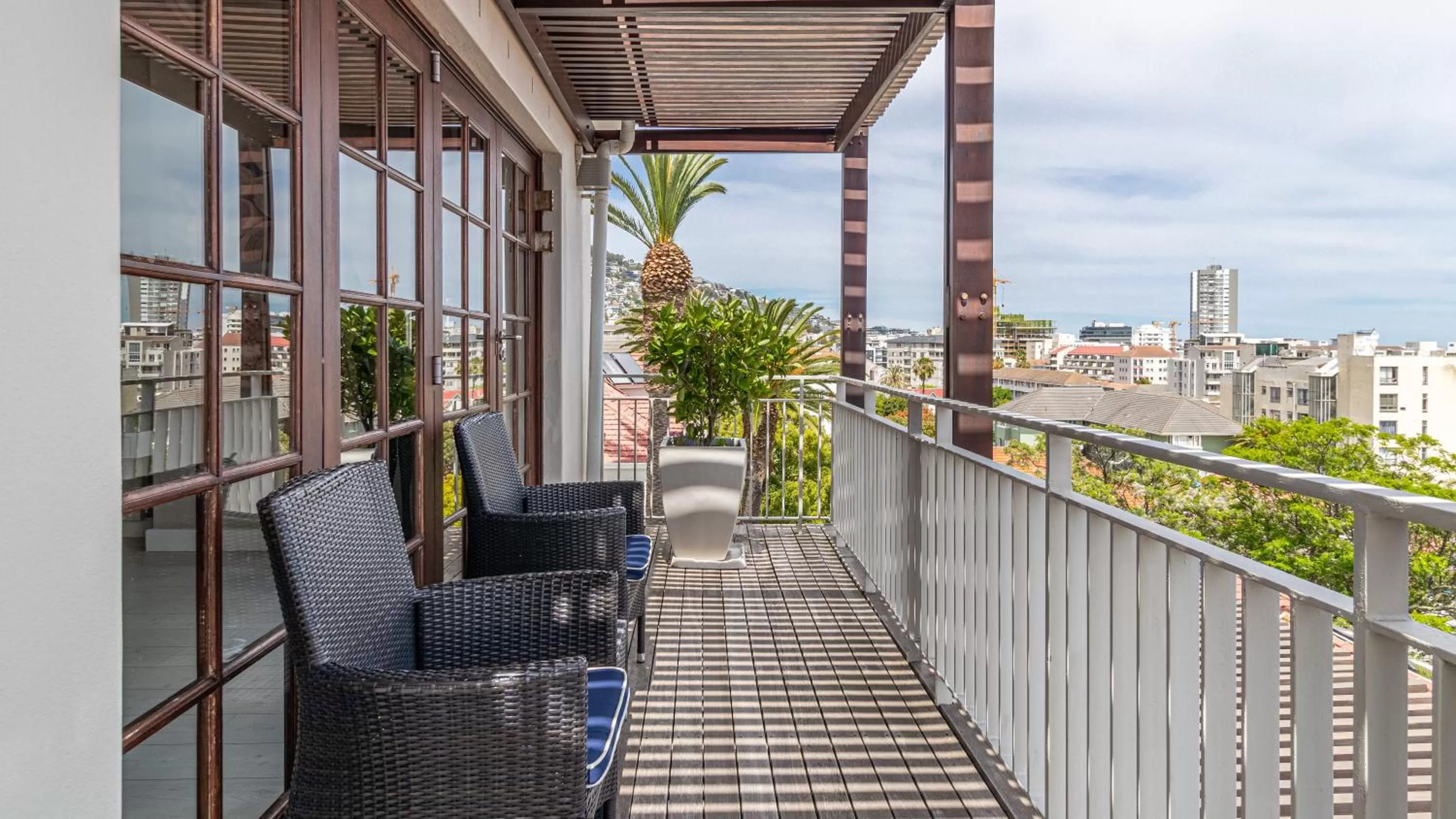 Balcony/Terrace in The Glen Boutique Hotel & Spa