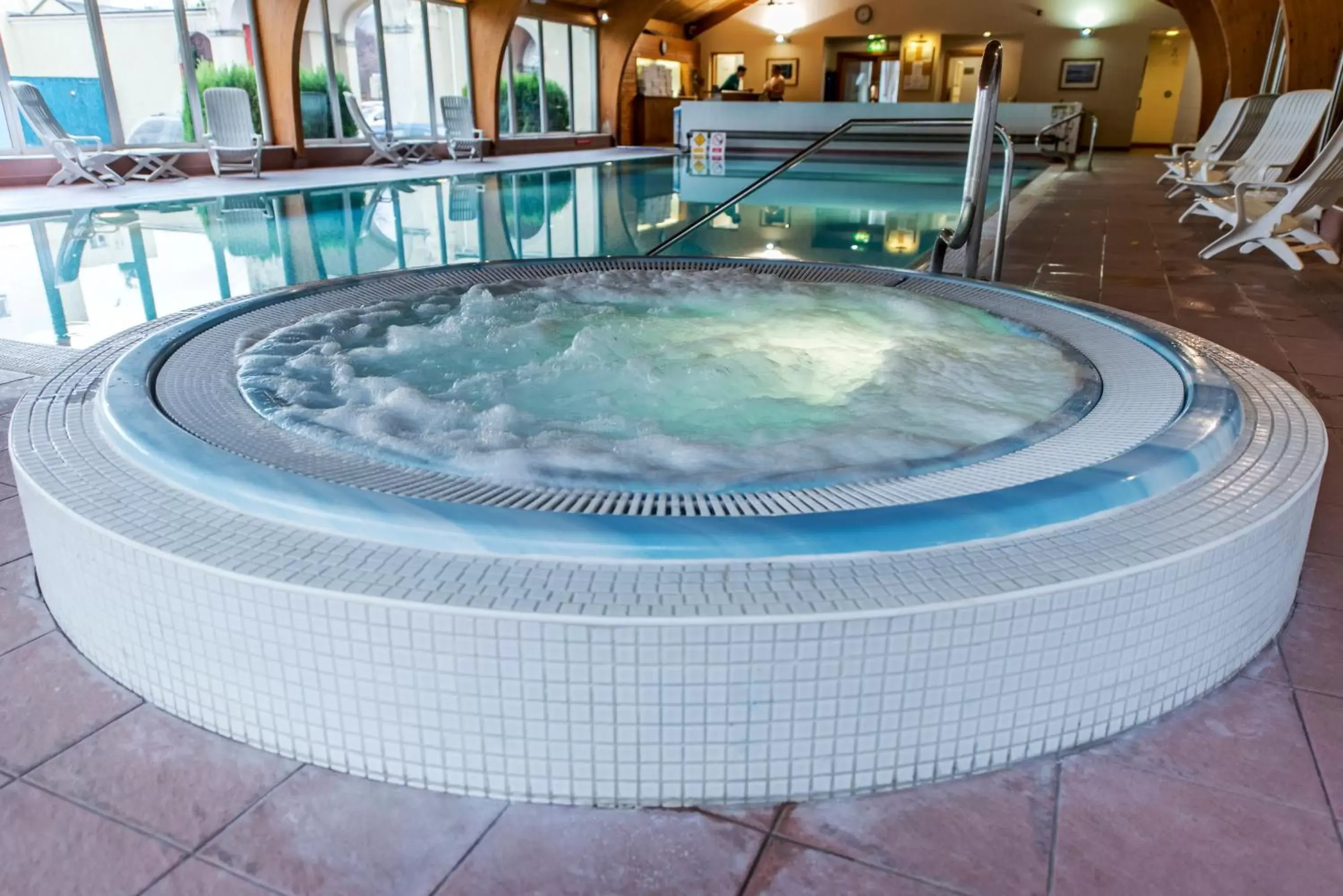 Hot Tub, Swimming Pool in Ben Nevis Hotel & Leisure Club