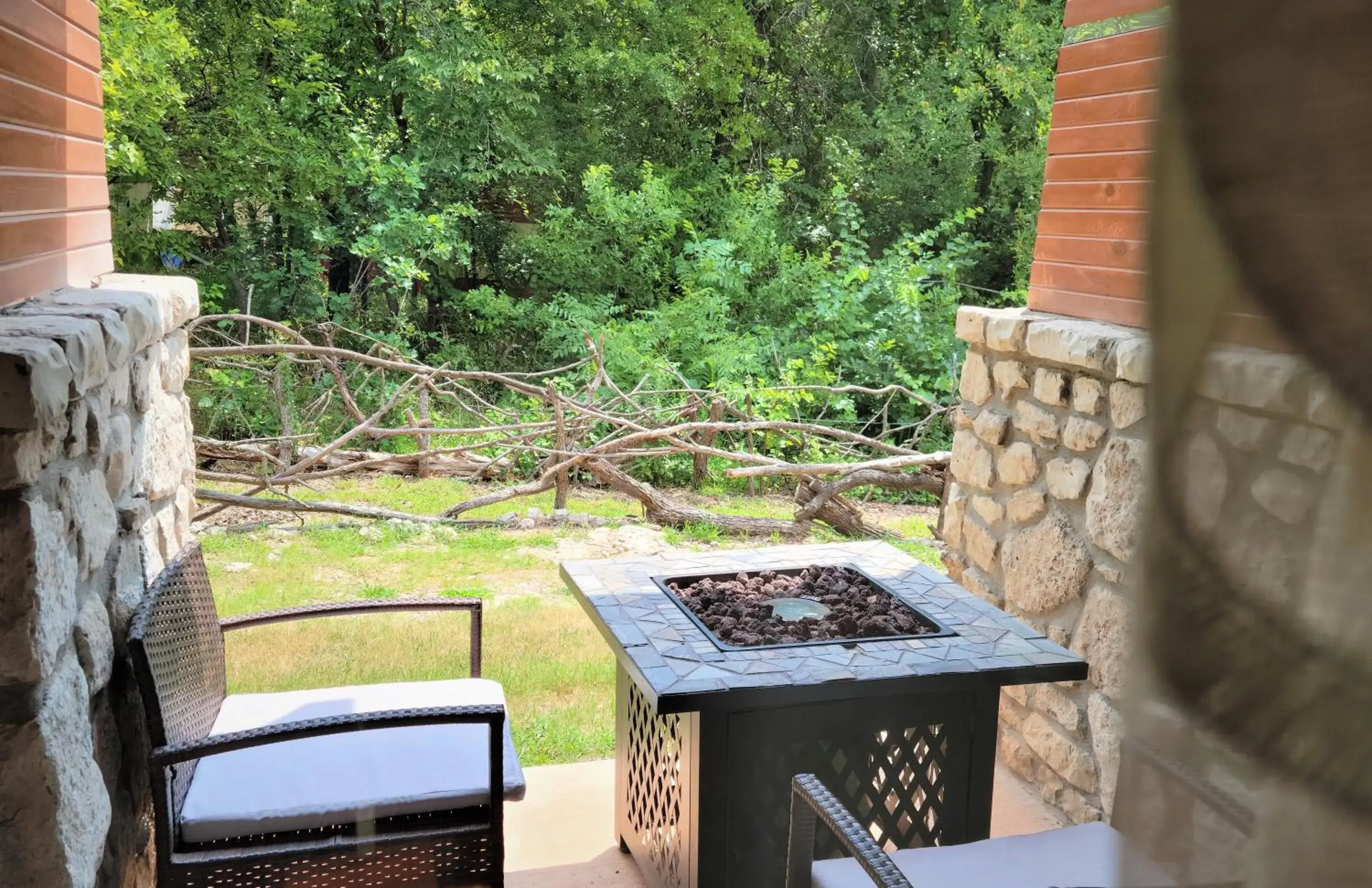 Patio, BBQ Facilities in Wangshi China Palace