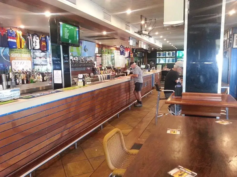 Lounge or bar in Grand Tasman Hotel