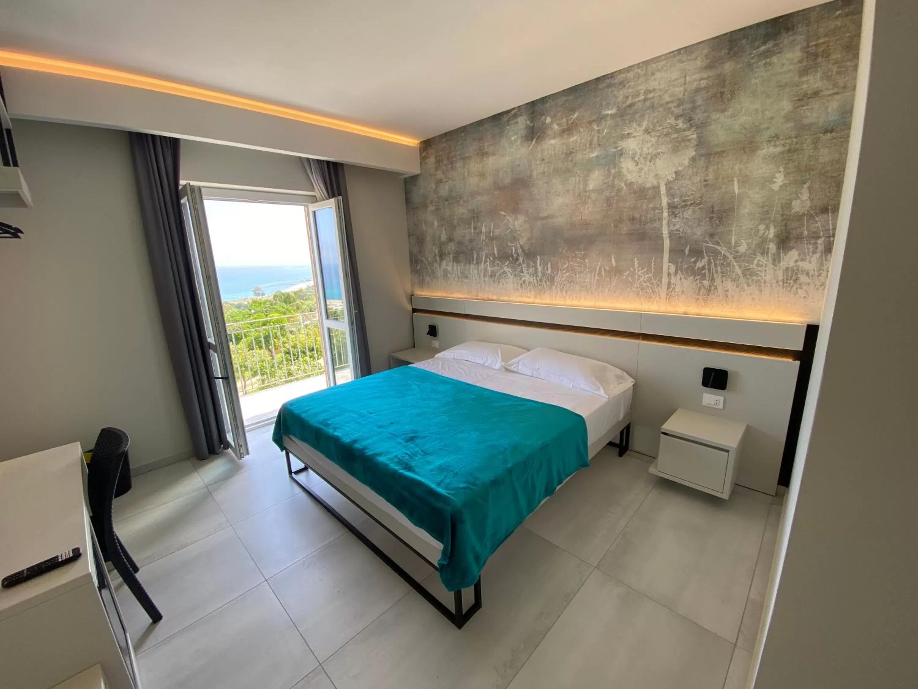 Bed in Aether Suites Tropea - Free Private Parking