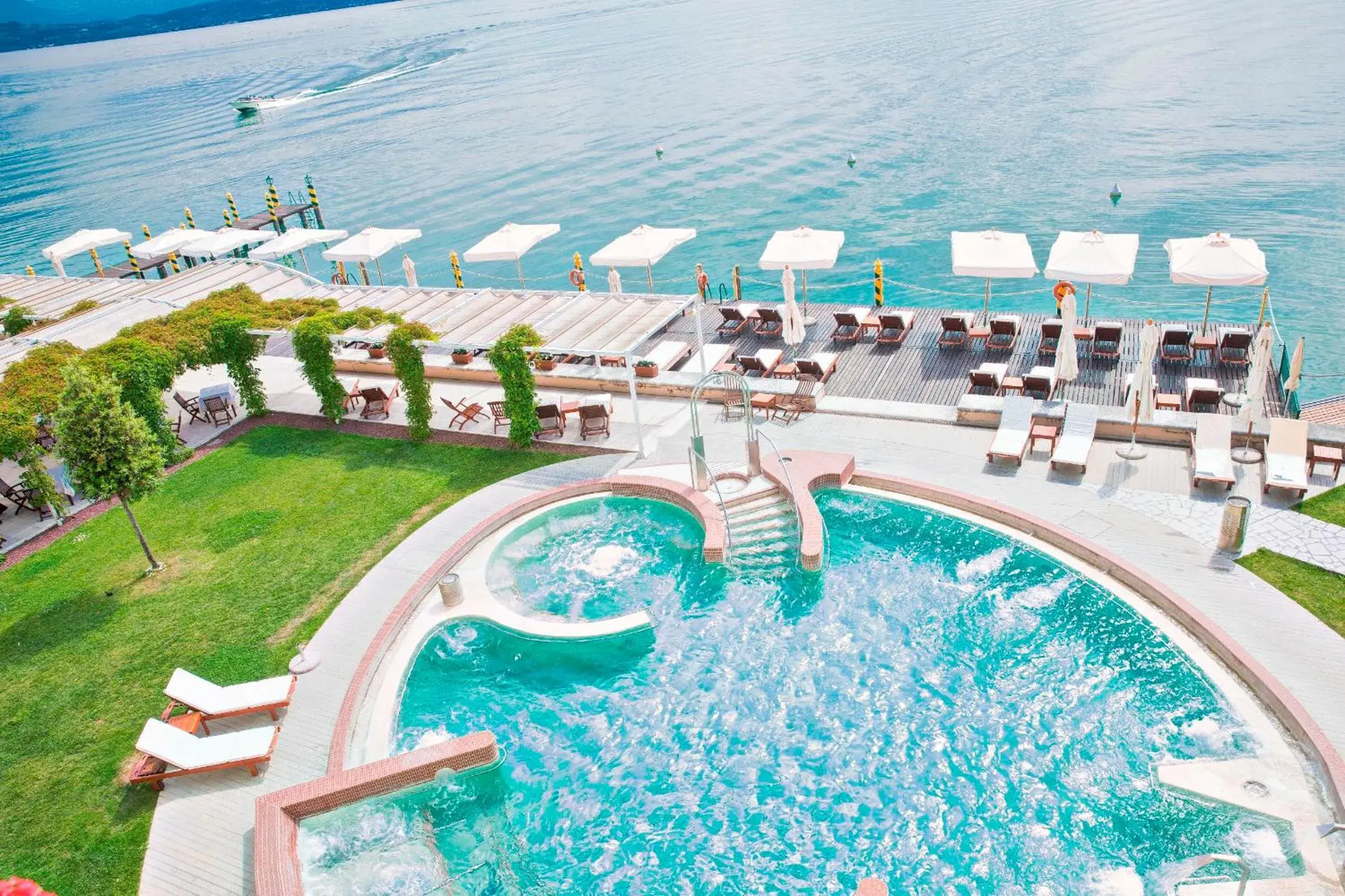 Bird's eye view, Pool View in Grand Hotel Terme