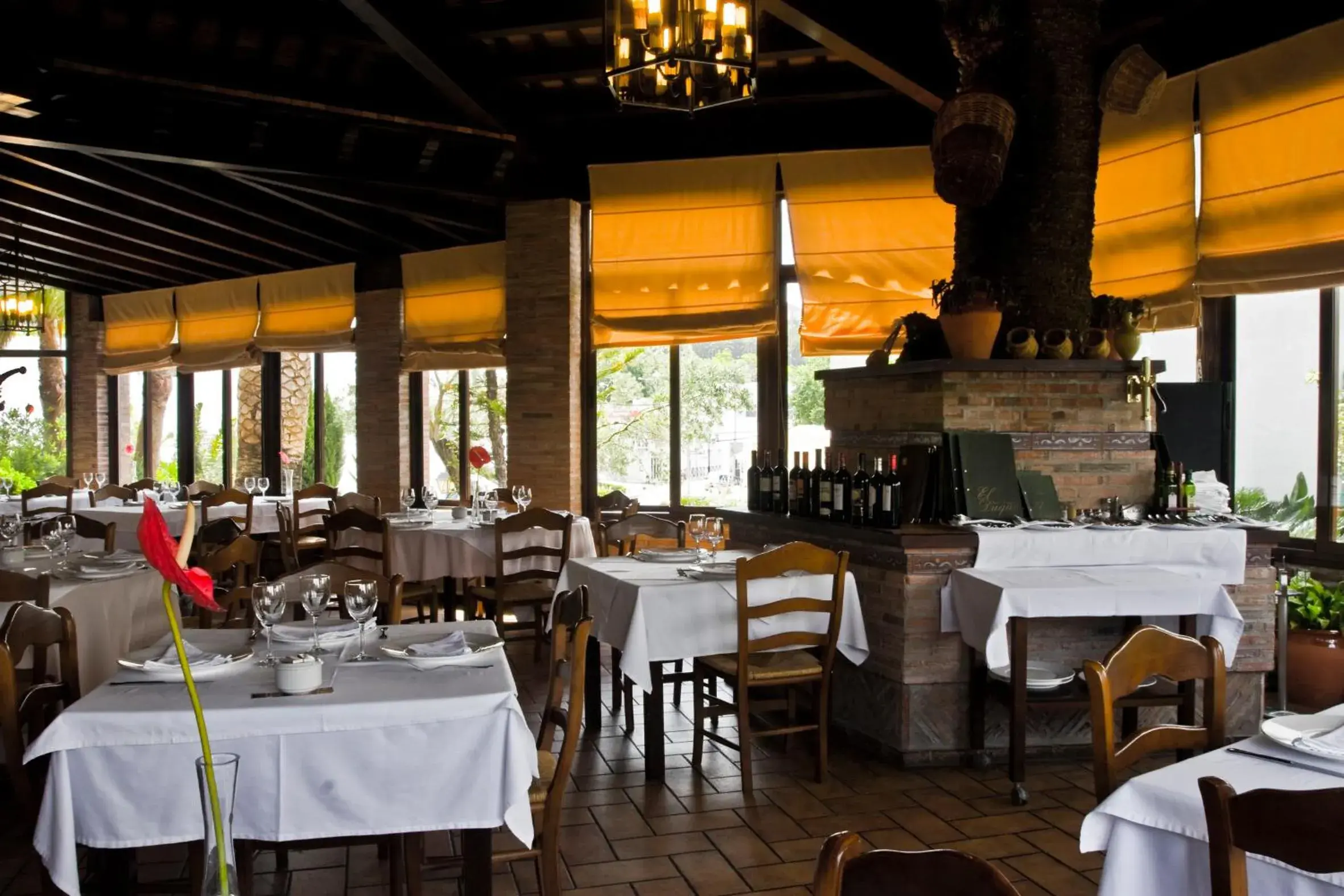 Restaurant/Places to Eat in Hotel restaurante El Duque