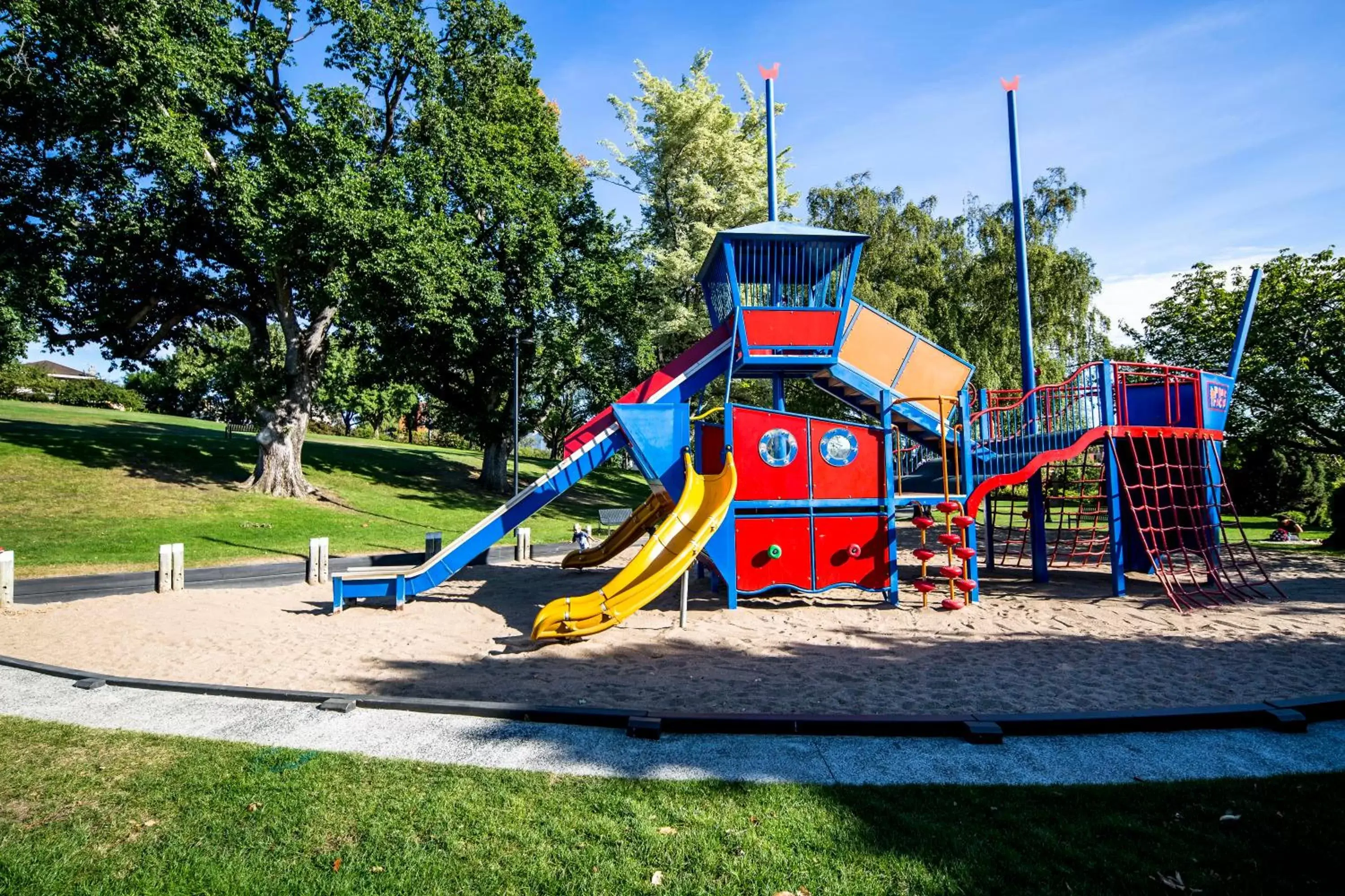 Children play ground, Children's Play Area in Lenna Of Hobart