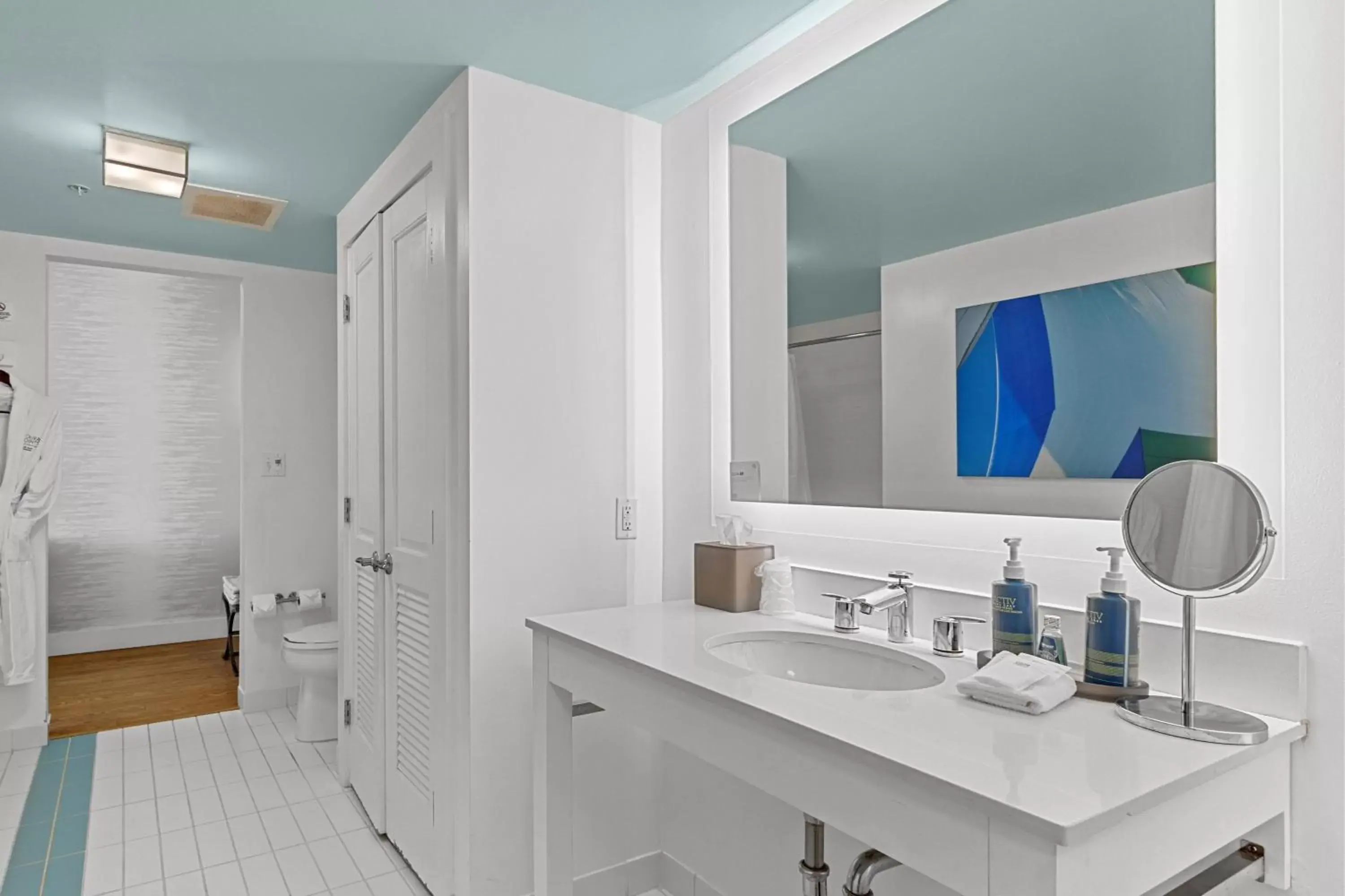 Bathroom in Four Points By Sheraton Punta Gorda Harborside