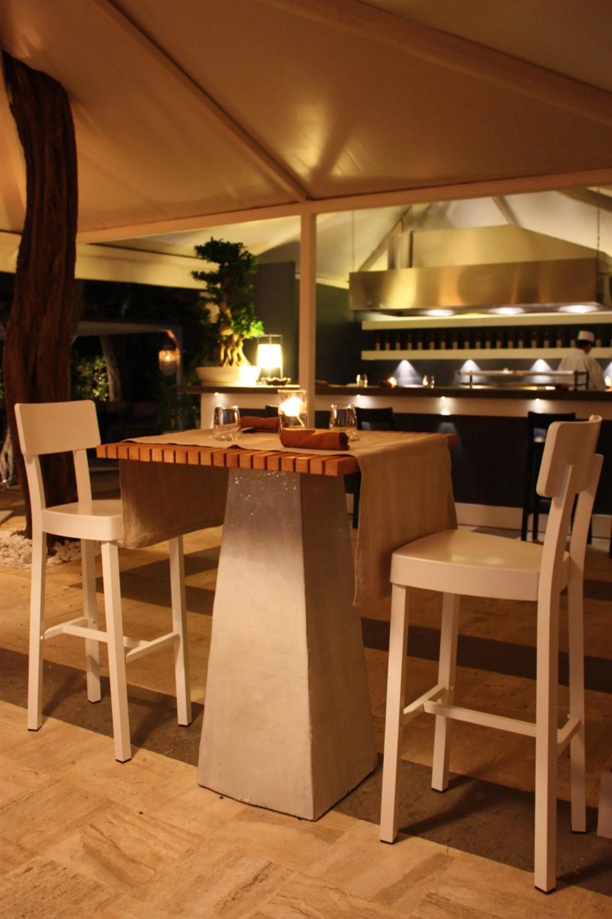 Restaurant/places to eat in Grand Hotel Cocumella