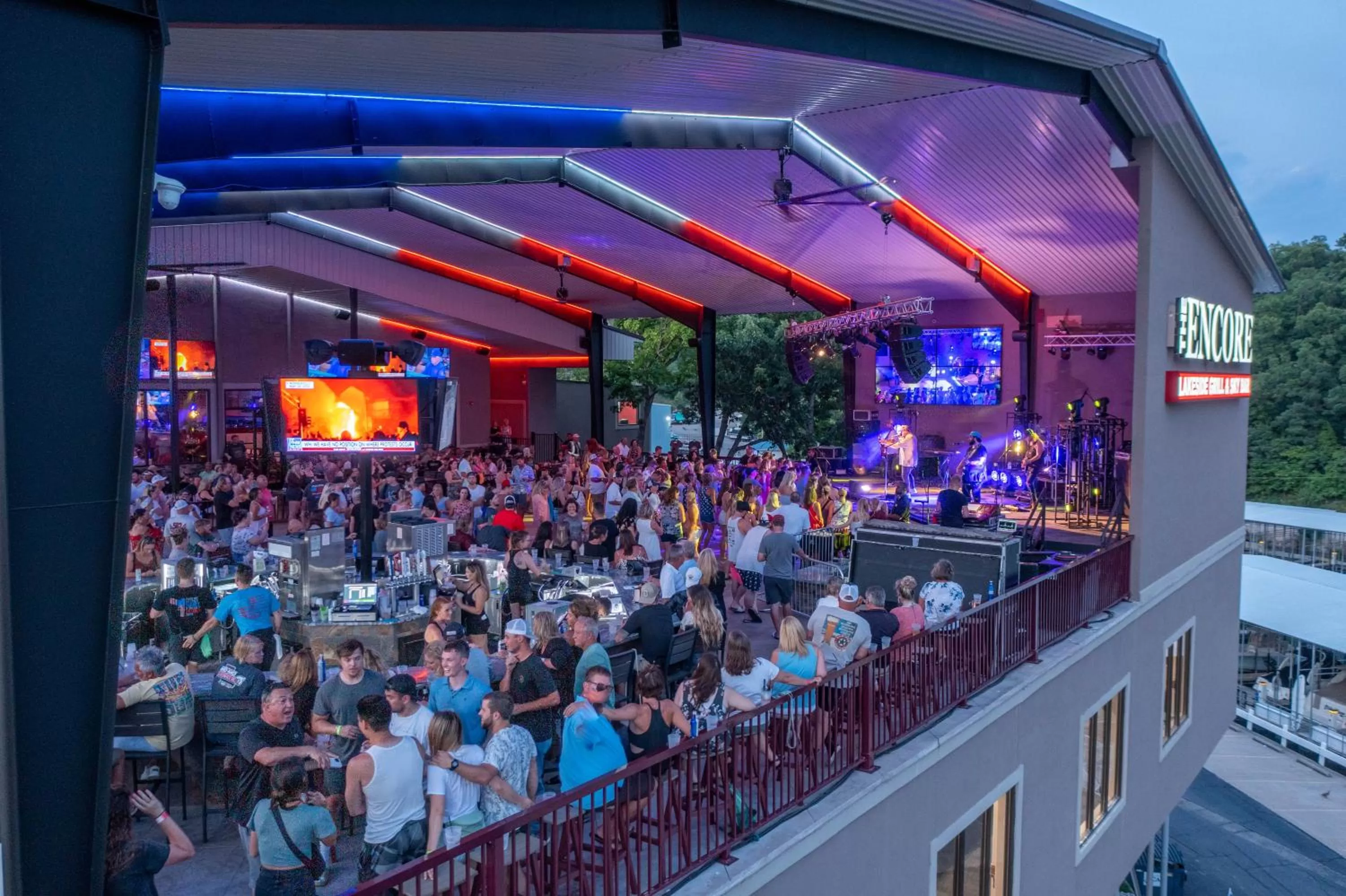 Evening entertainment in The Resort at Lake of the Ozarks
