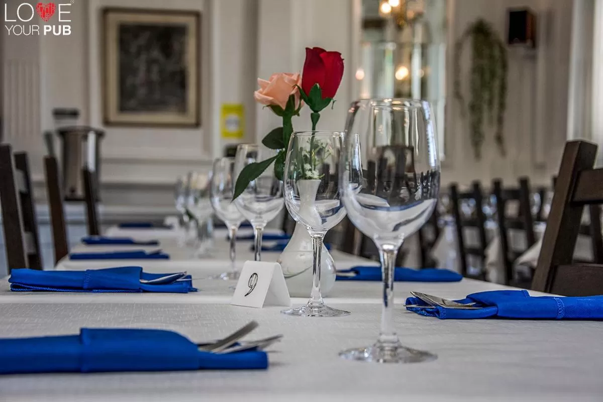 Restaurant/places to eat in Keppels Head Hotel