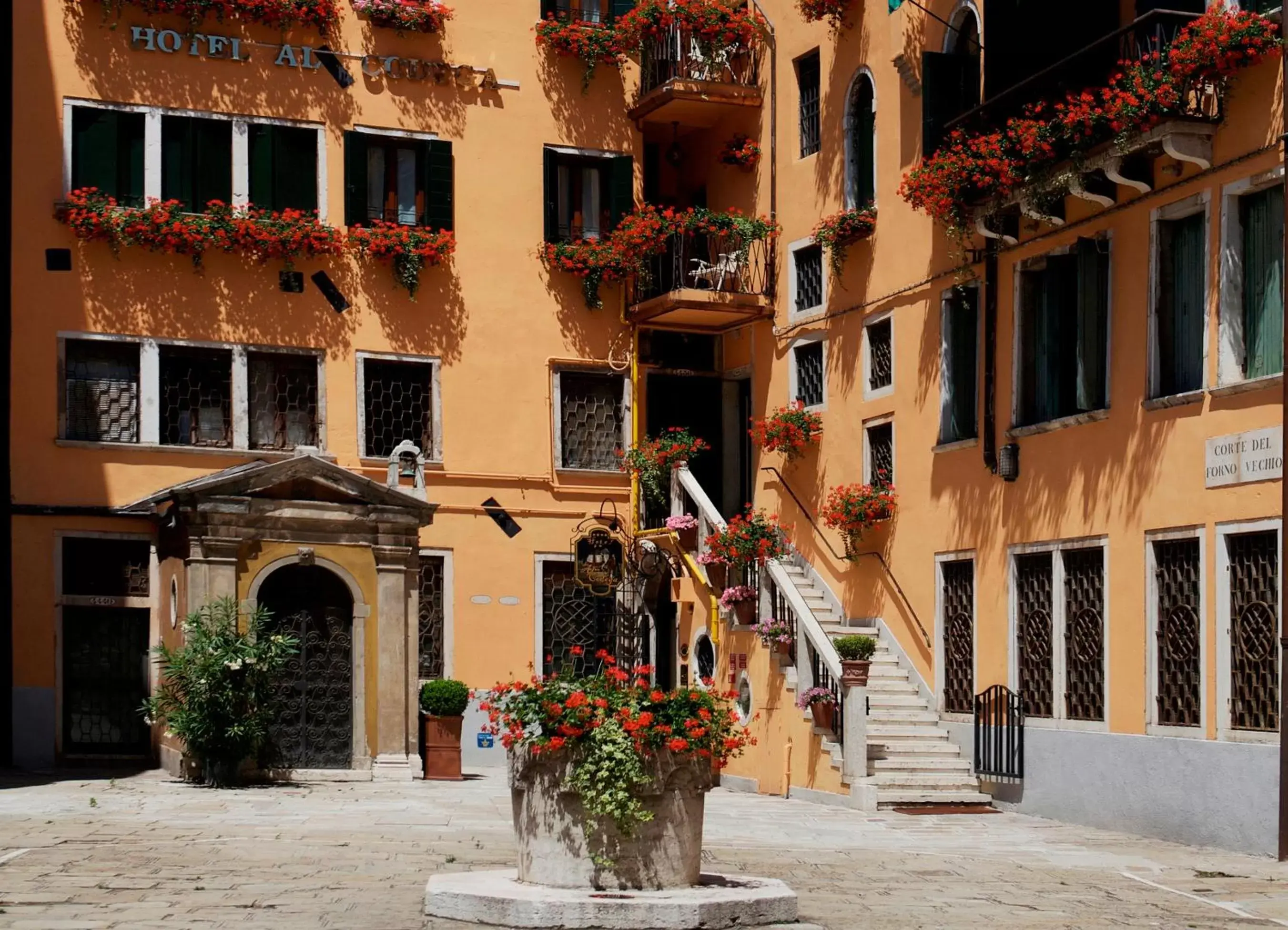 Facade/entrance, Property Building in Hotel Al Codega