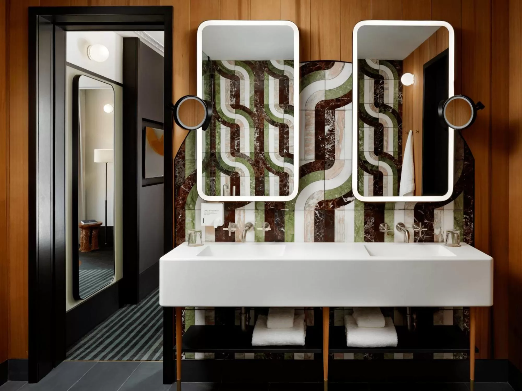 Bathroom, Bed in The Drake Hotel