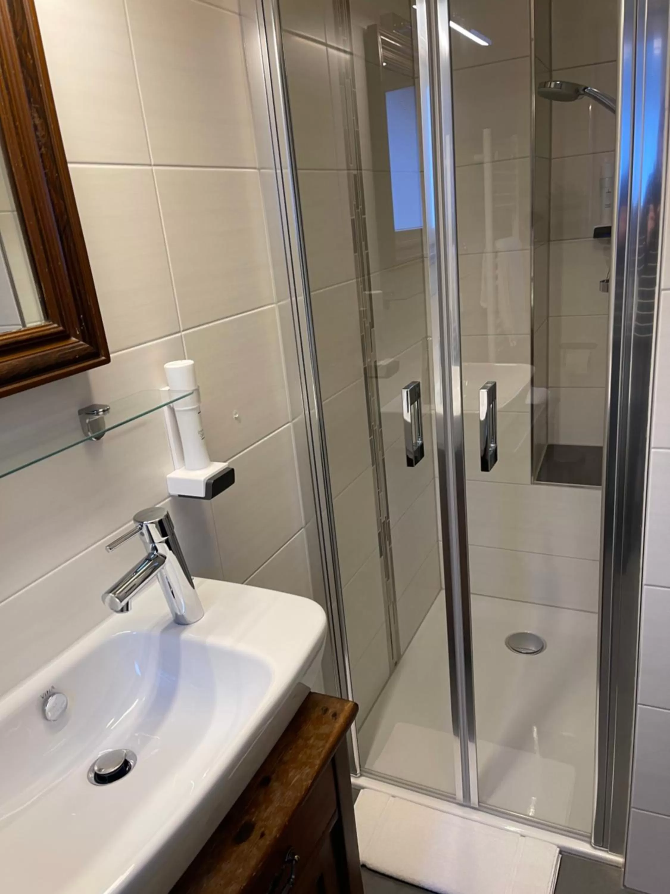 Shower in Hotel Brasserie Chaussee