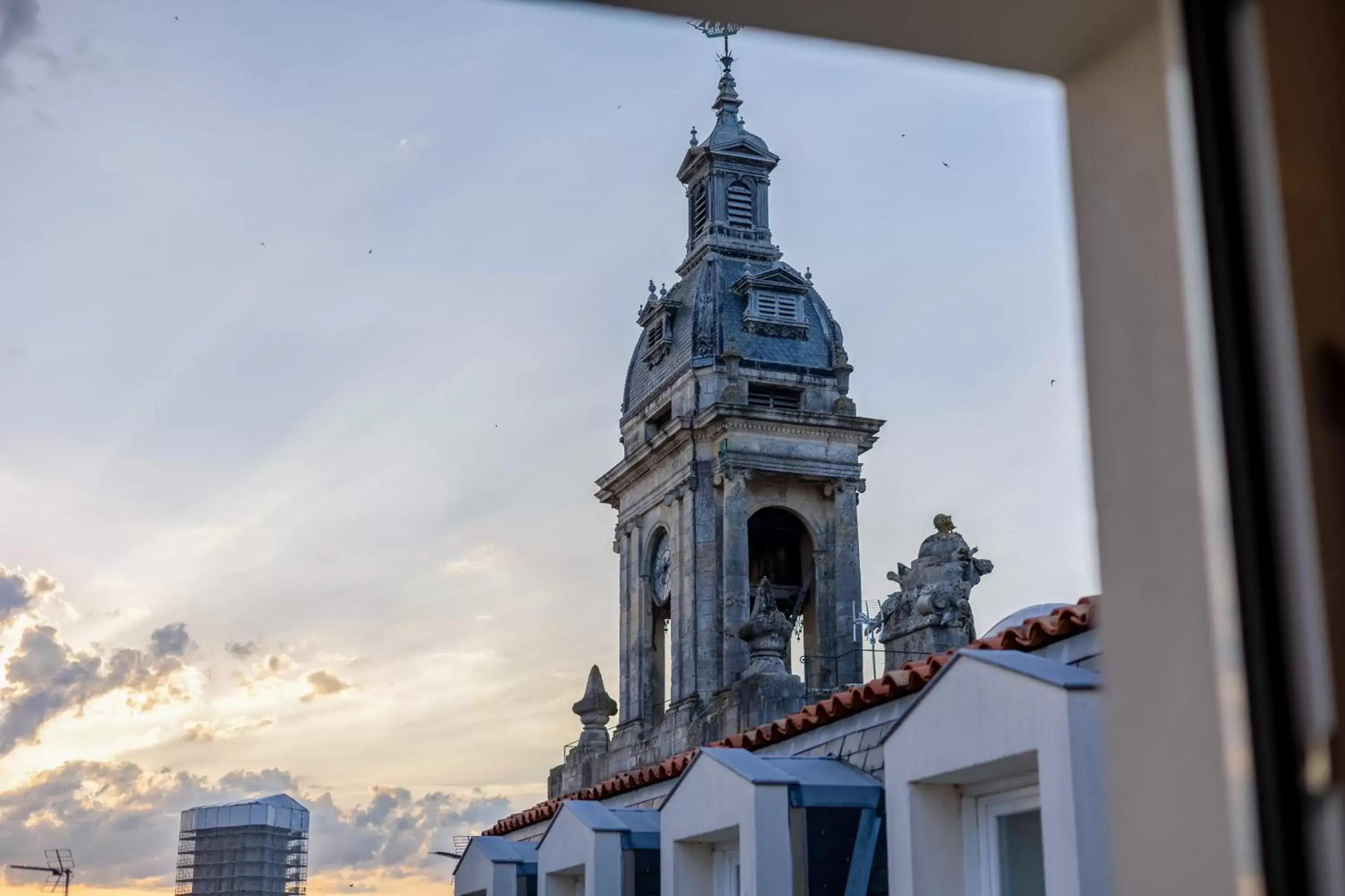 City view in ibis Styles La Rochelle Centre