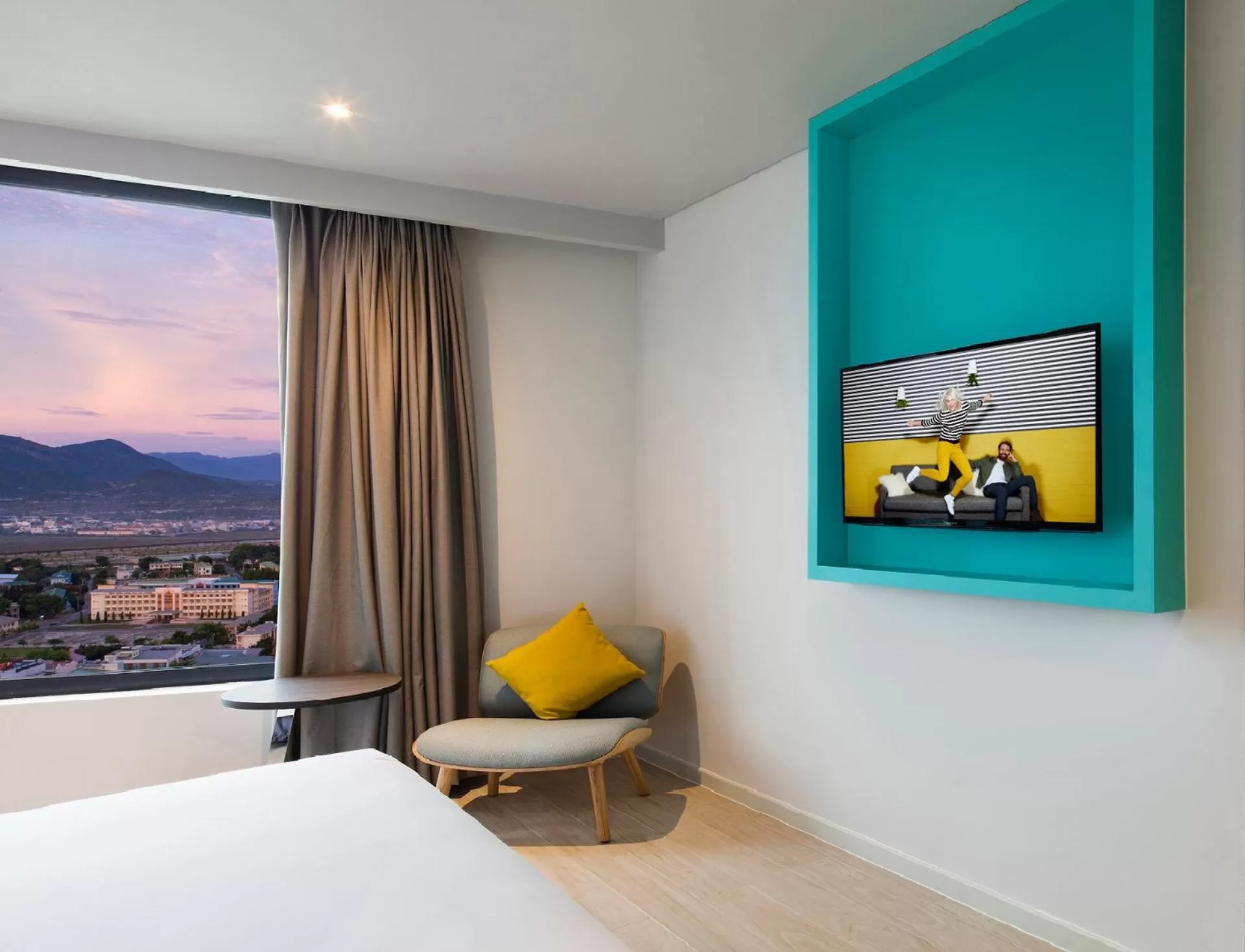 Communal lounge/ TV room, Bed in ibis Styles Nha Trang