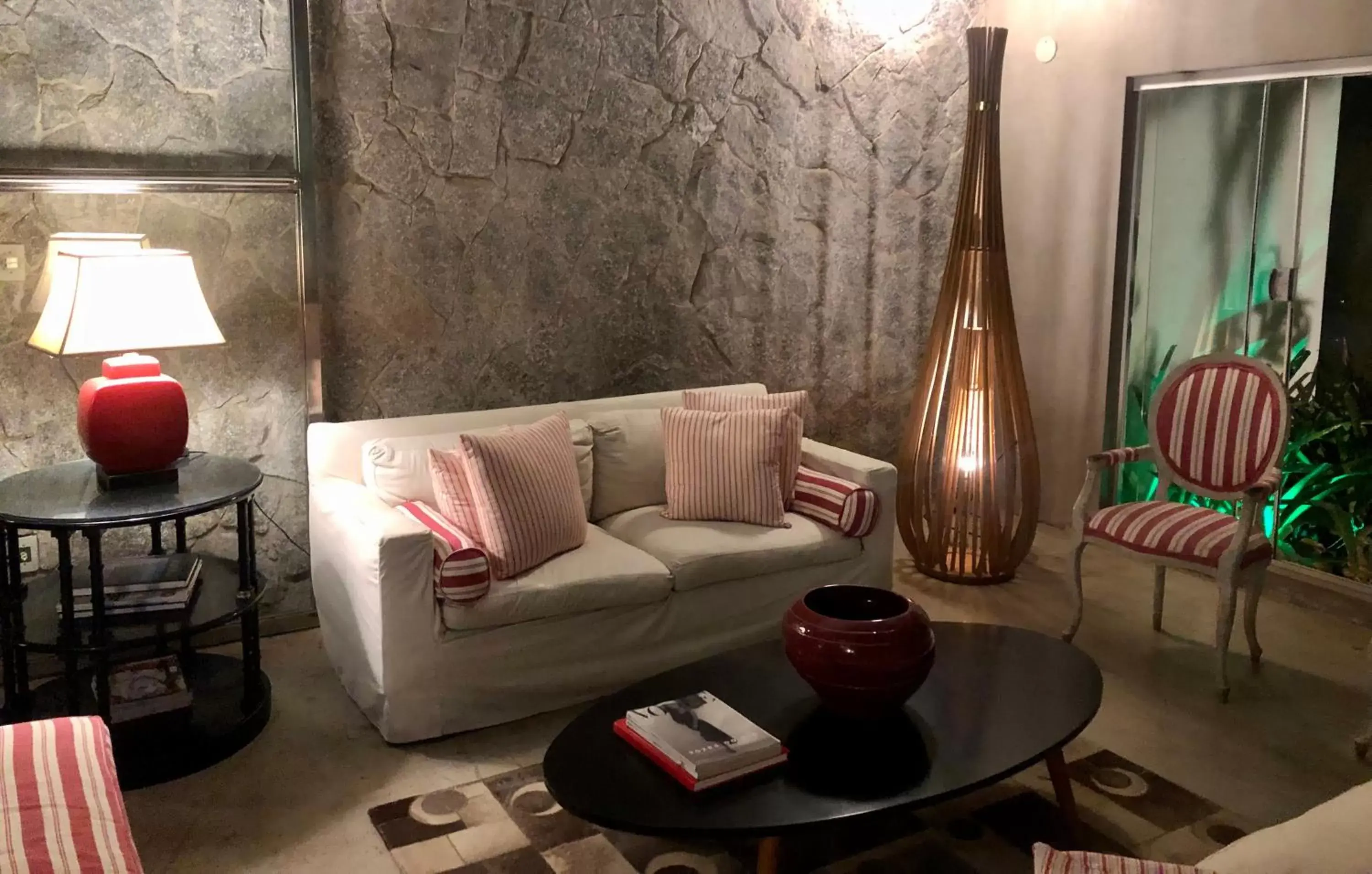 Living room, Seating Area in Armação dos Búzios Pousada Design