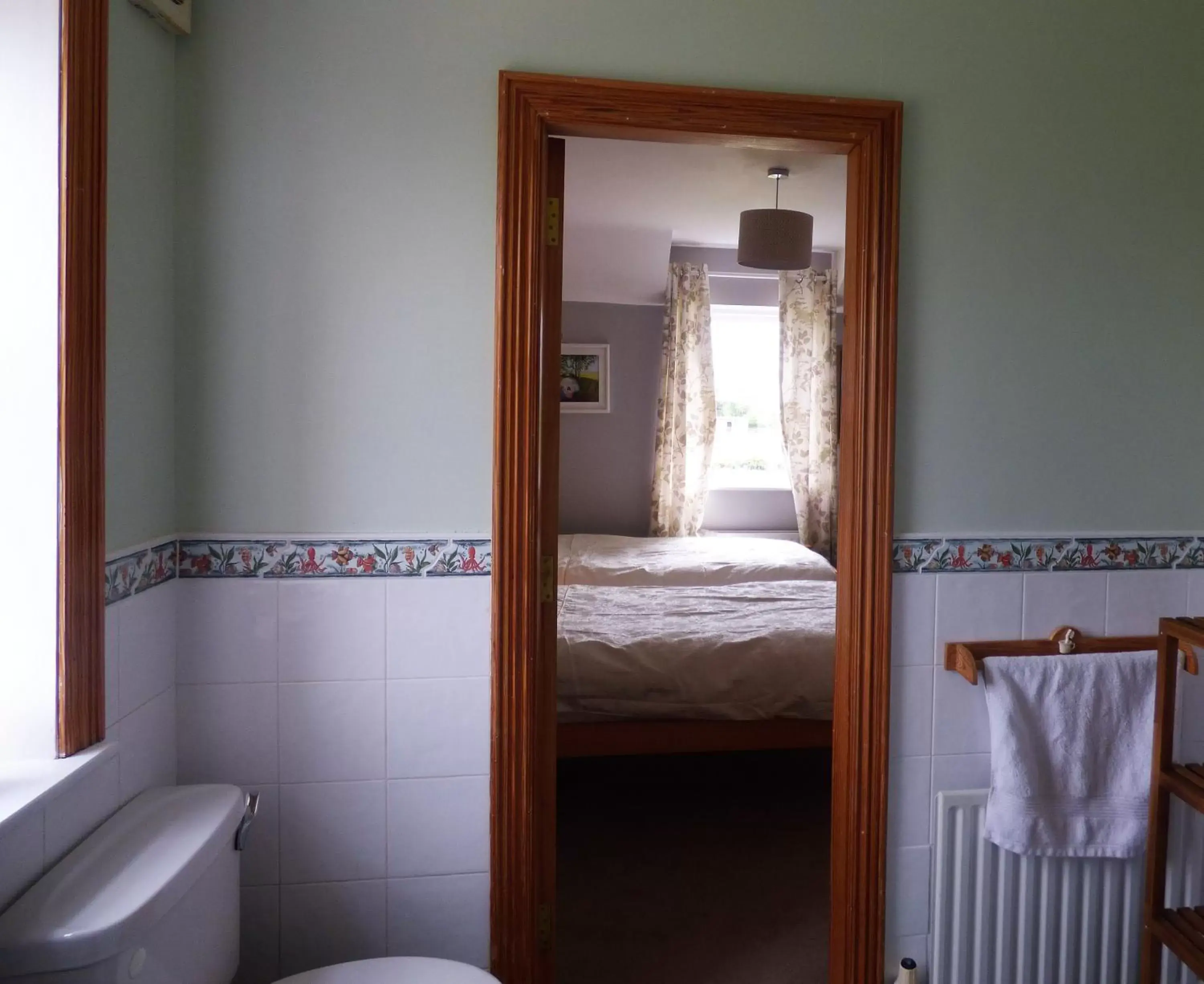 Bathroom, Bed in Ash House Bed and Breakfast