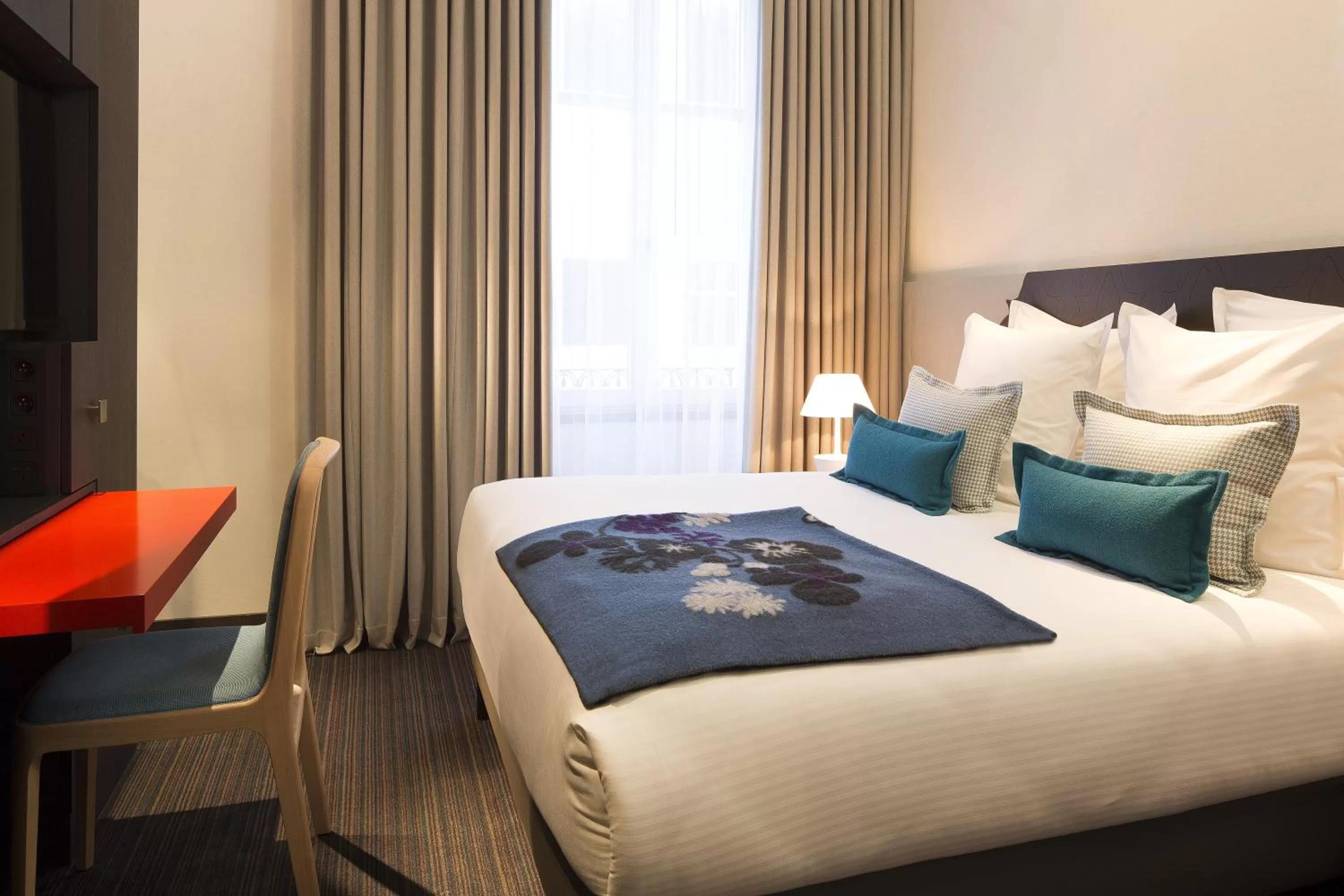 Bed in Hotel D - Strasbourg