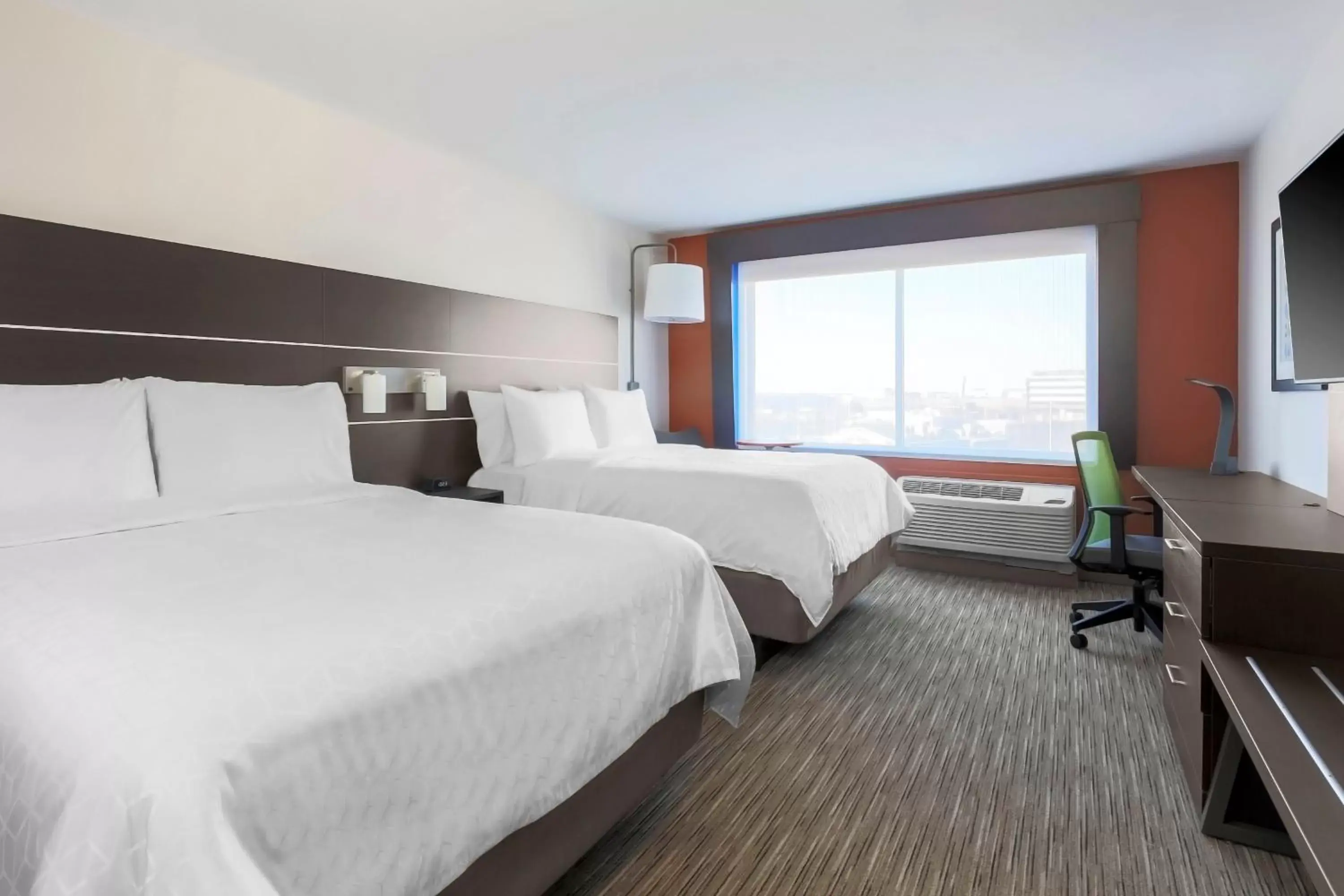 Photo of the whole room, Bed in Holiday Inn Express & Suites Chicago O'Hare Airport, an IHG Hotel