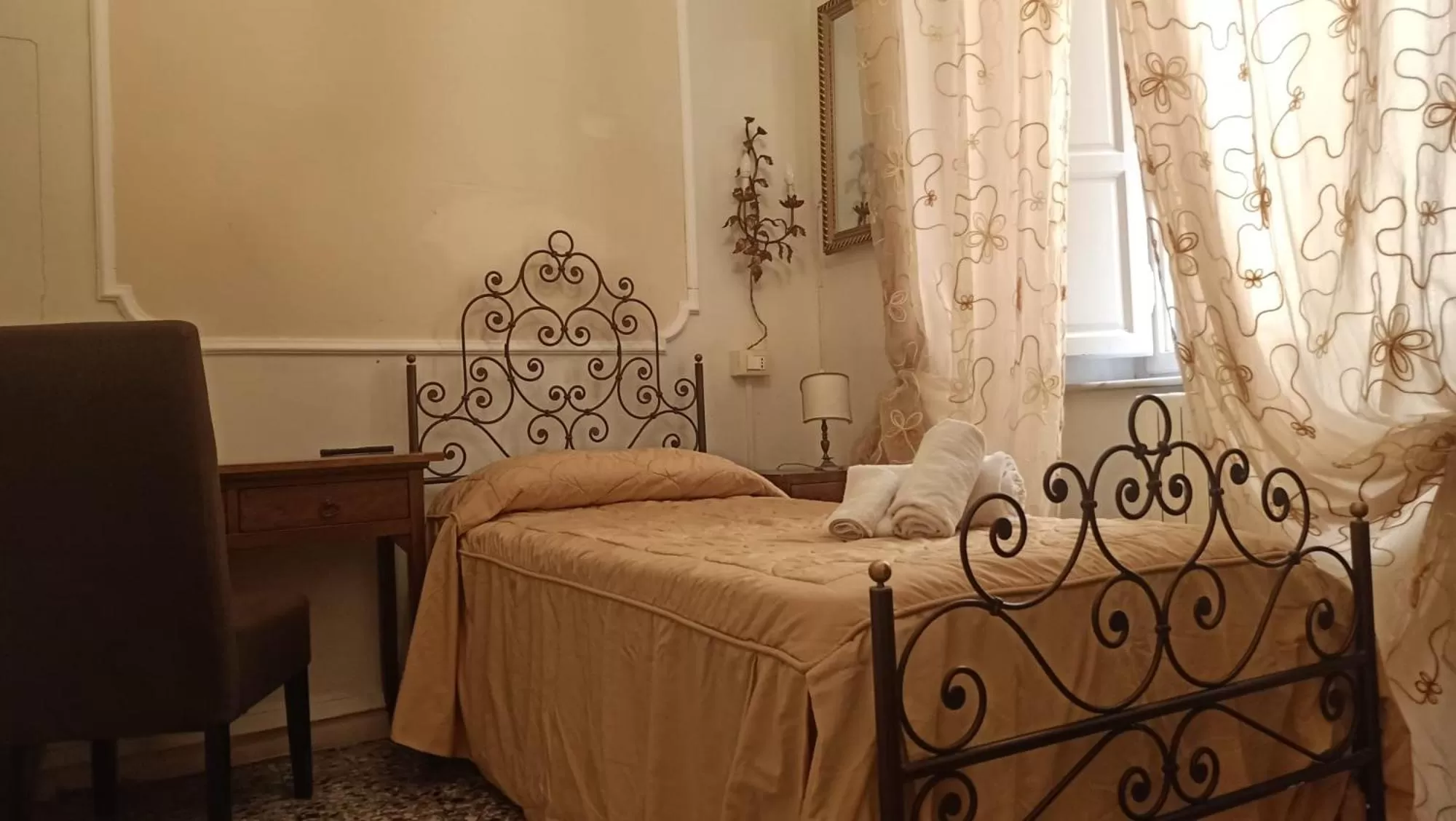 Bed in Relais Centro Storico