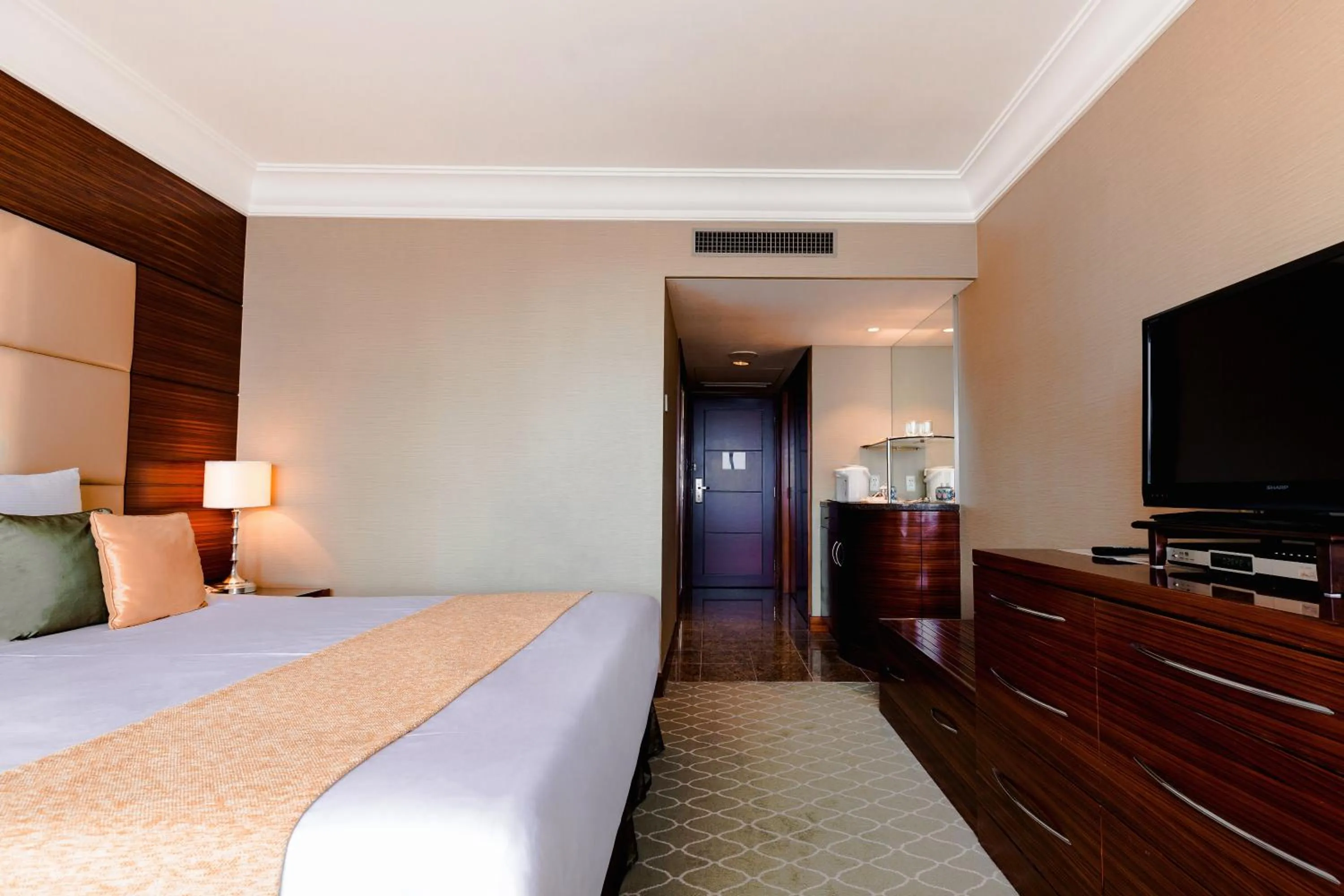 Decorative detail, Bed in Okura Garden Hotel Shanghai