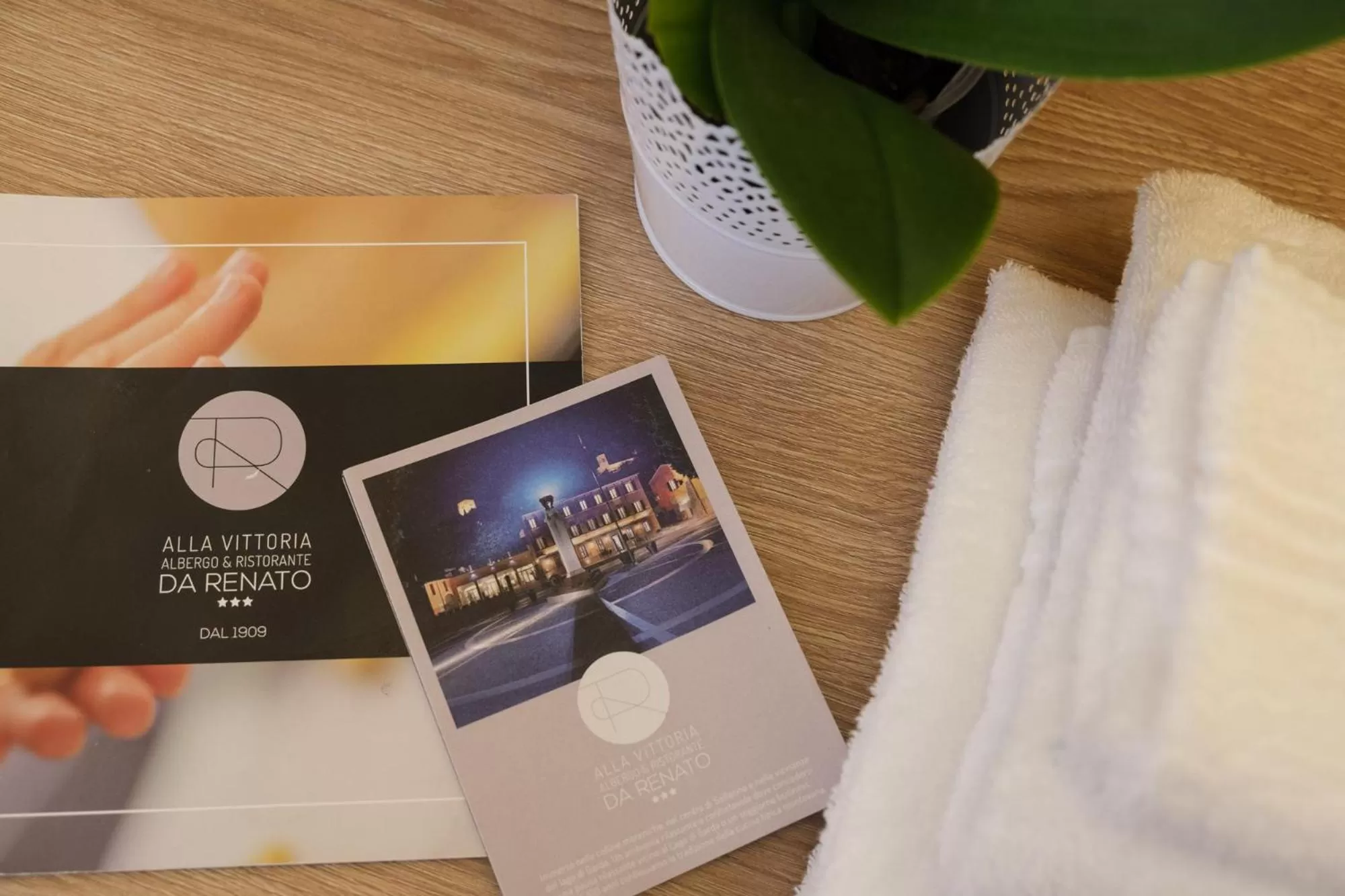 Logo/Certificate/Sign in Hotel Ristorante Alla Vittoria