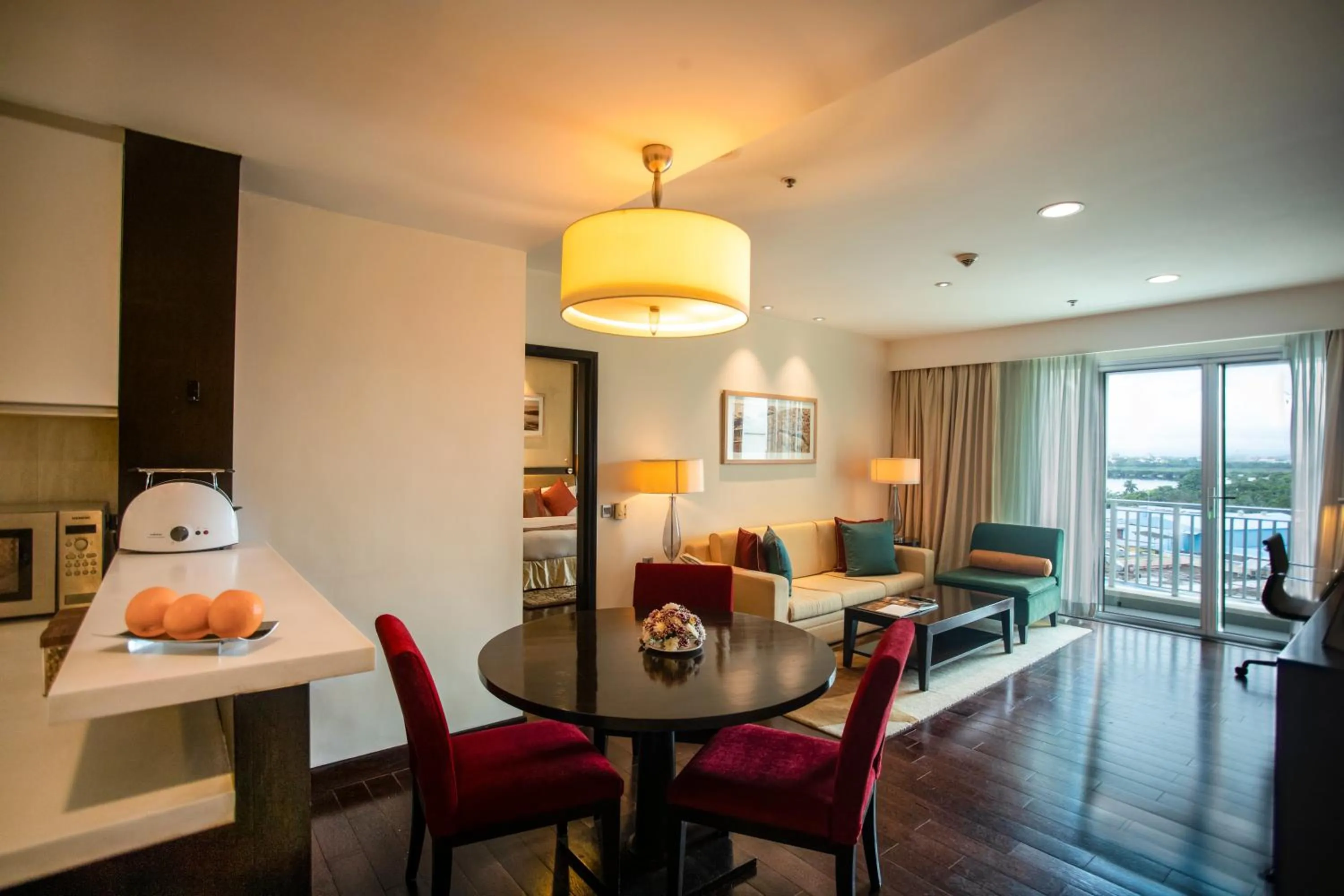 Dining area in Somerset Greenways Chennai