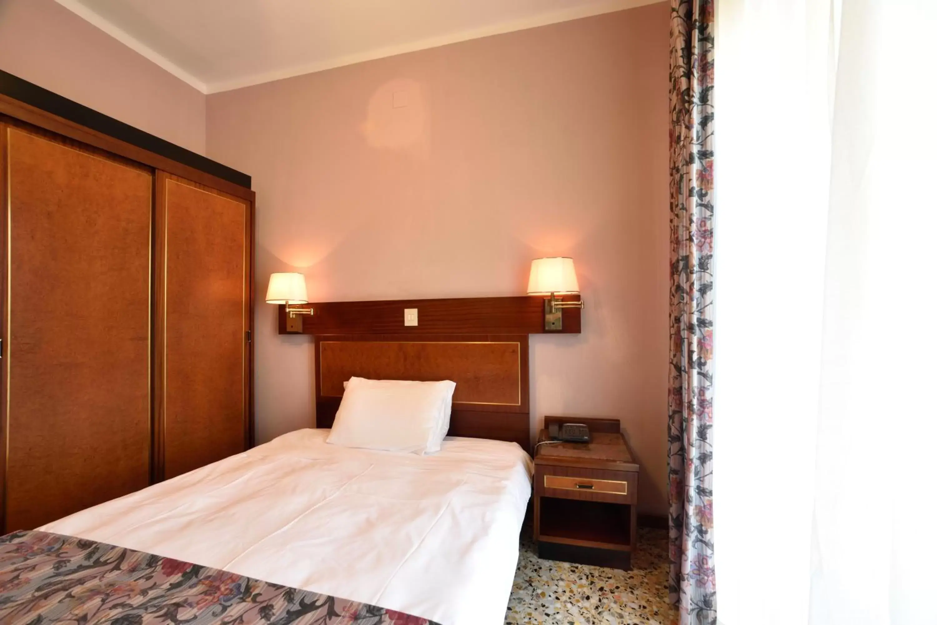 Bed in Hotel Bergamo Mare Mhotelsgroup