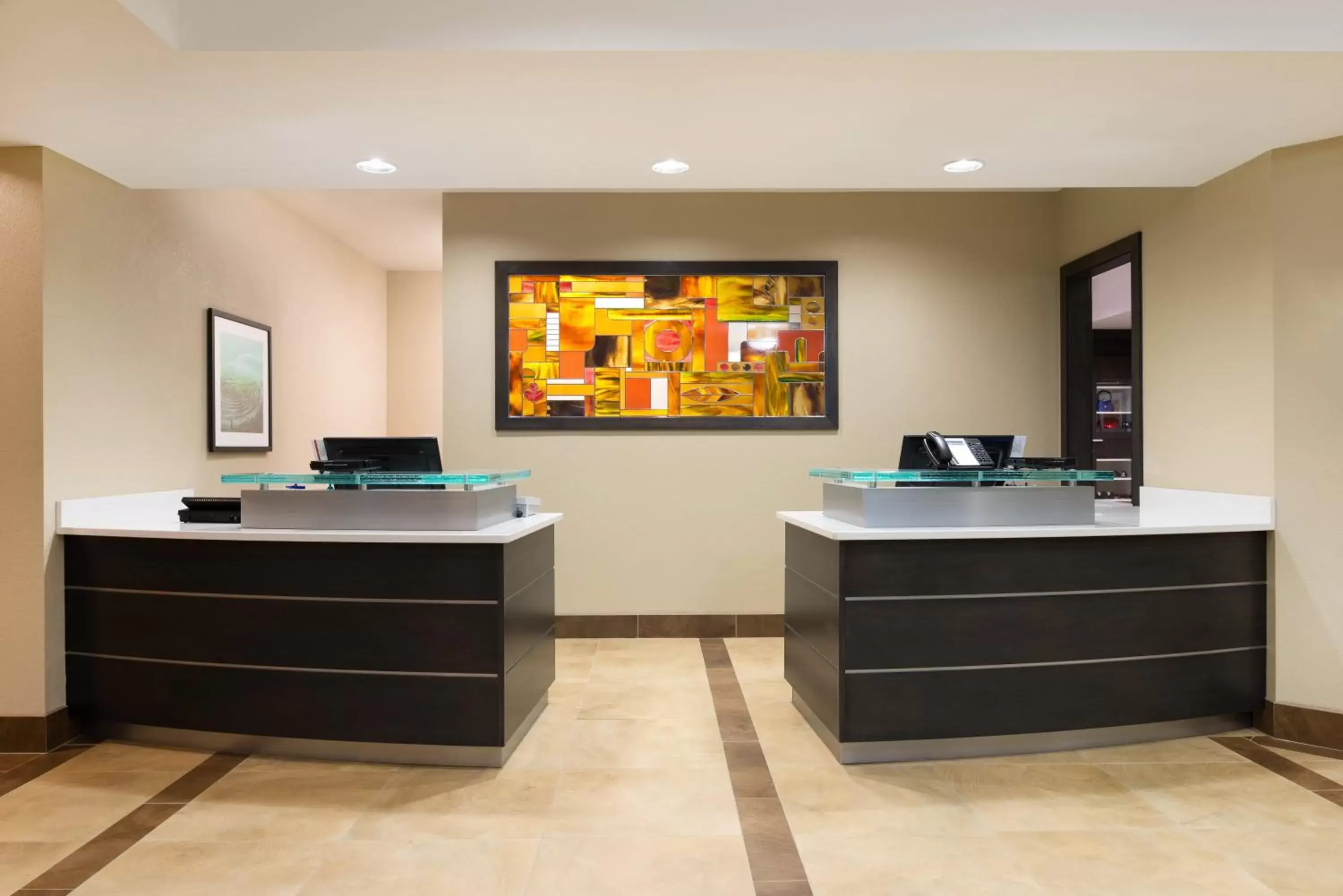 Lobby or reception in Candlewood Suites Columbia Hwy 63 & I-70, an IHG Hotel