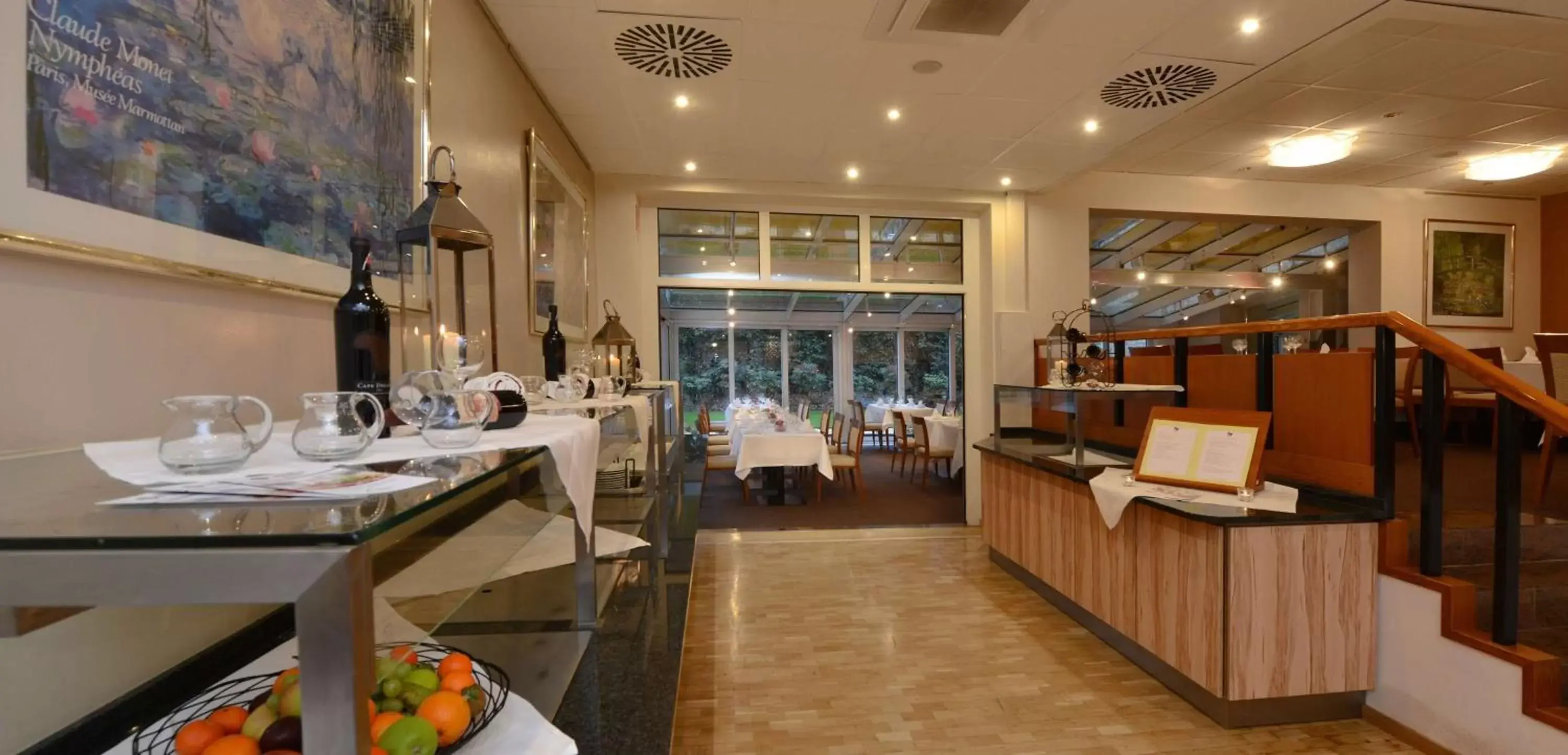 Restaurant/Places to Eat in Best Western Plus Delta Park Hotel