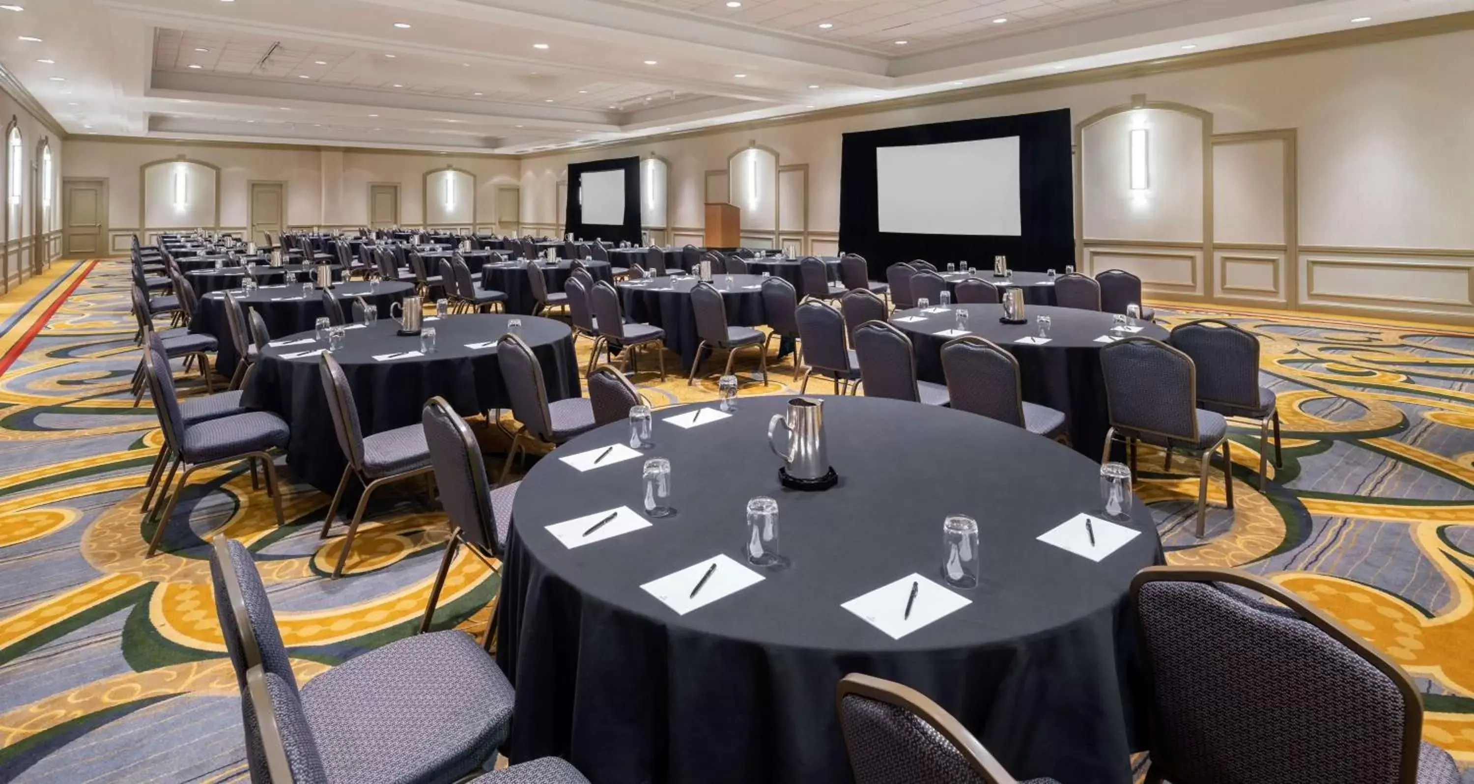 Meeting/conference room in Hilton Indianapolis Hotel & Suites