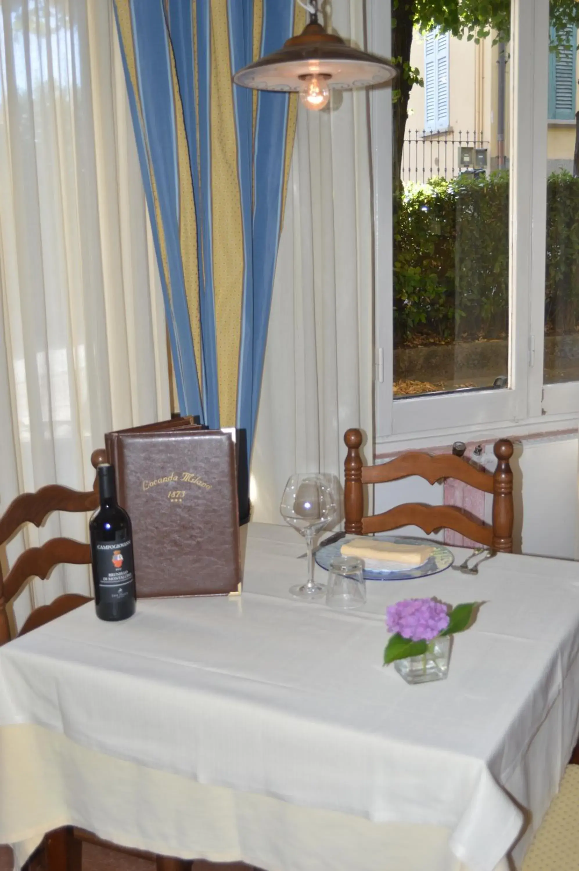 Restaurant/places to eat, Seating Area in Locanda Milano 1873