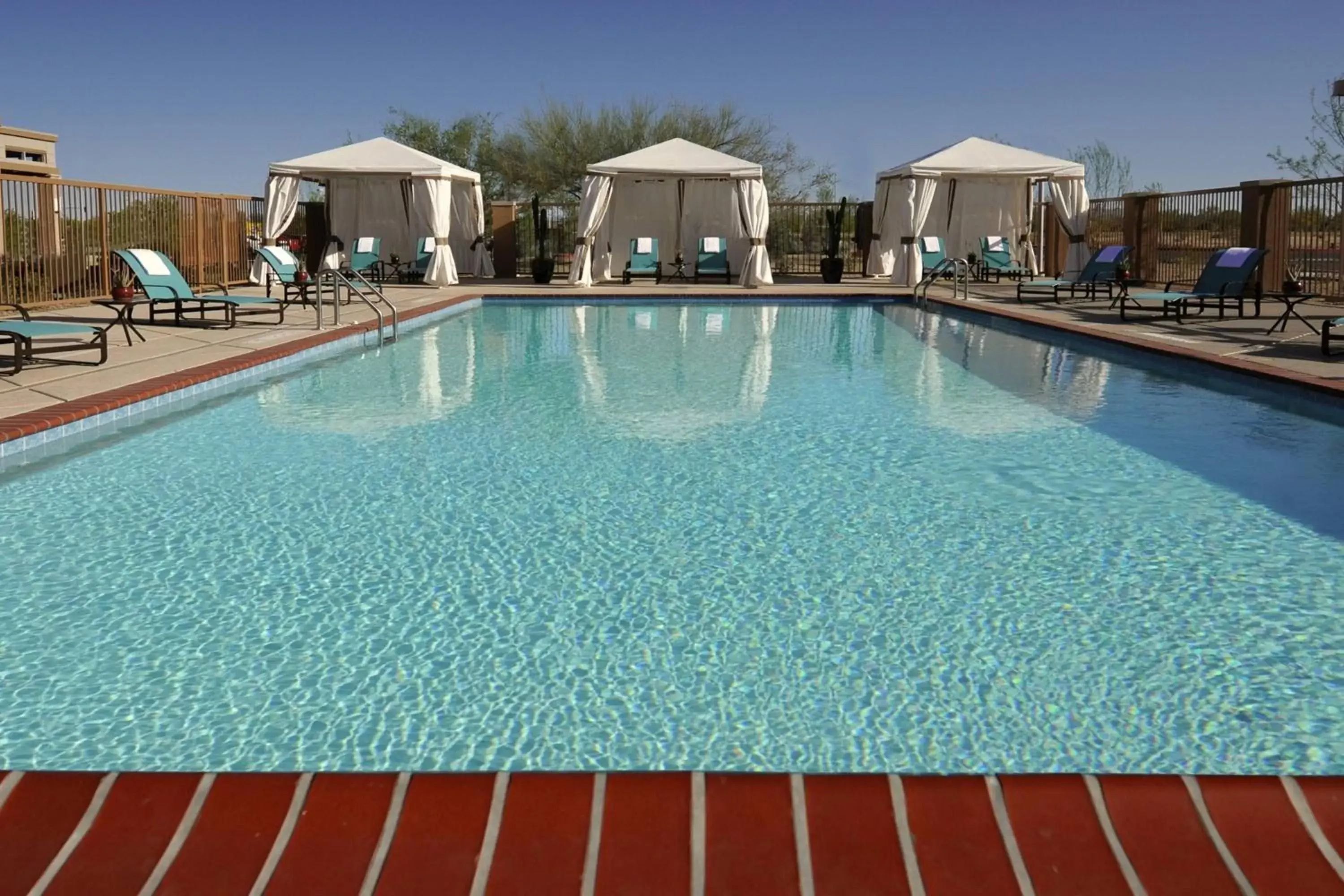 Swimming Pool in Residence Inn Phoenix Desert View at Mayo Clinic
