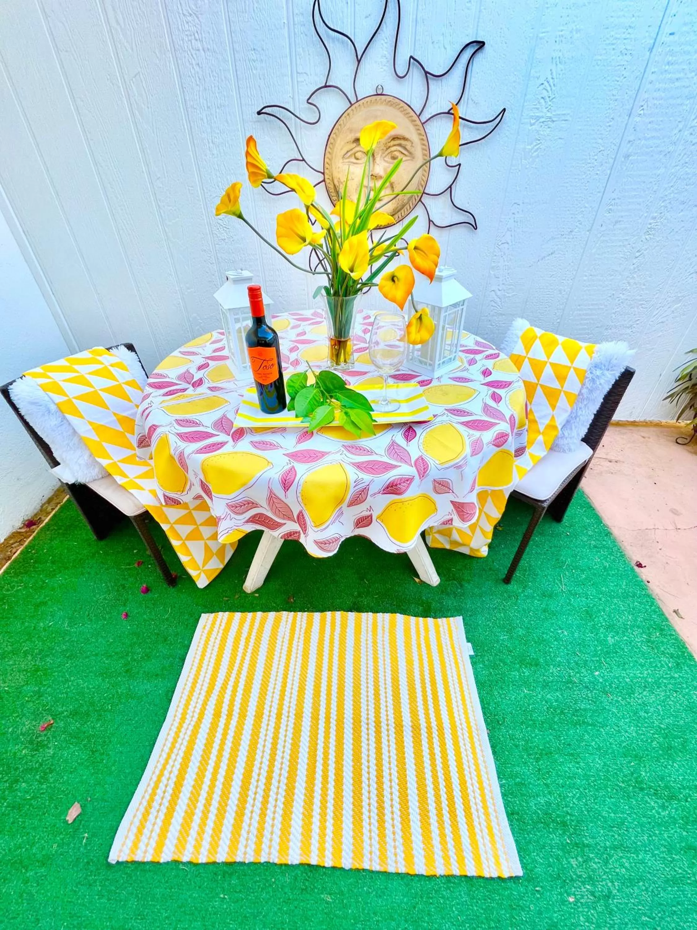 Patio in A PLACE IN THE SUN Hotel - ADULTS ONLY Big Units, 24h Heated Pool & Spa in 1 Acre Park Prime Location, DOG Friendly, TOP Midcentury Modern Boutique Hotel