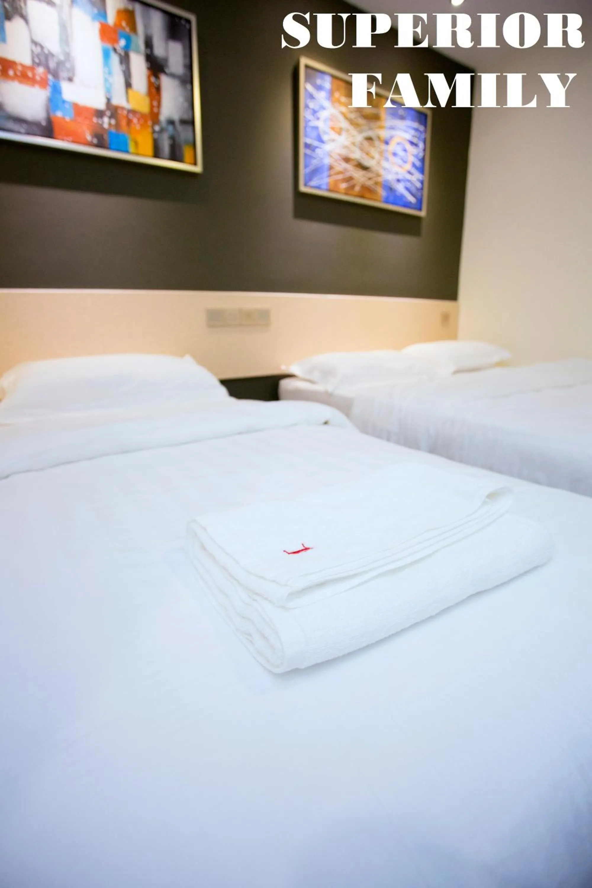 Bed in One Avenue Hotel