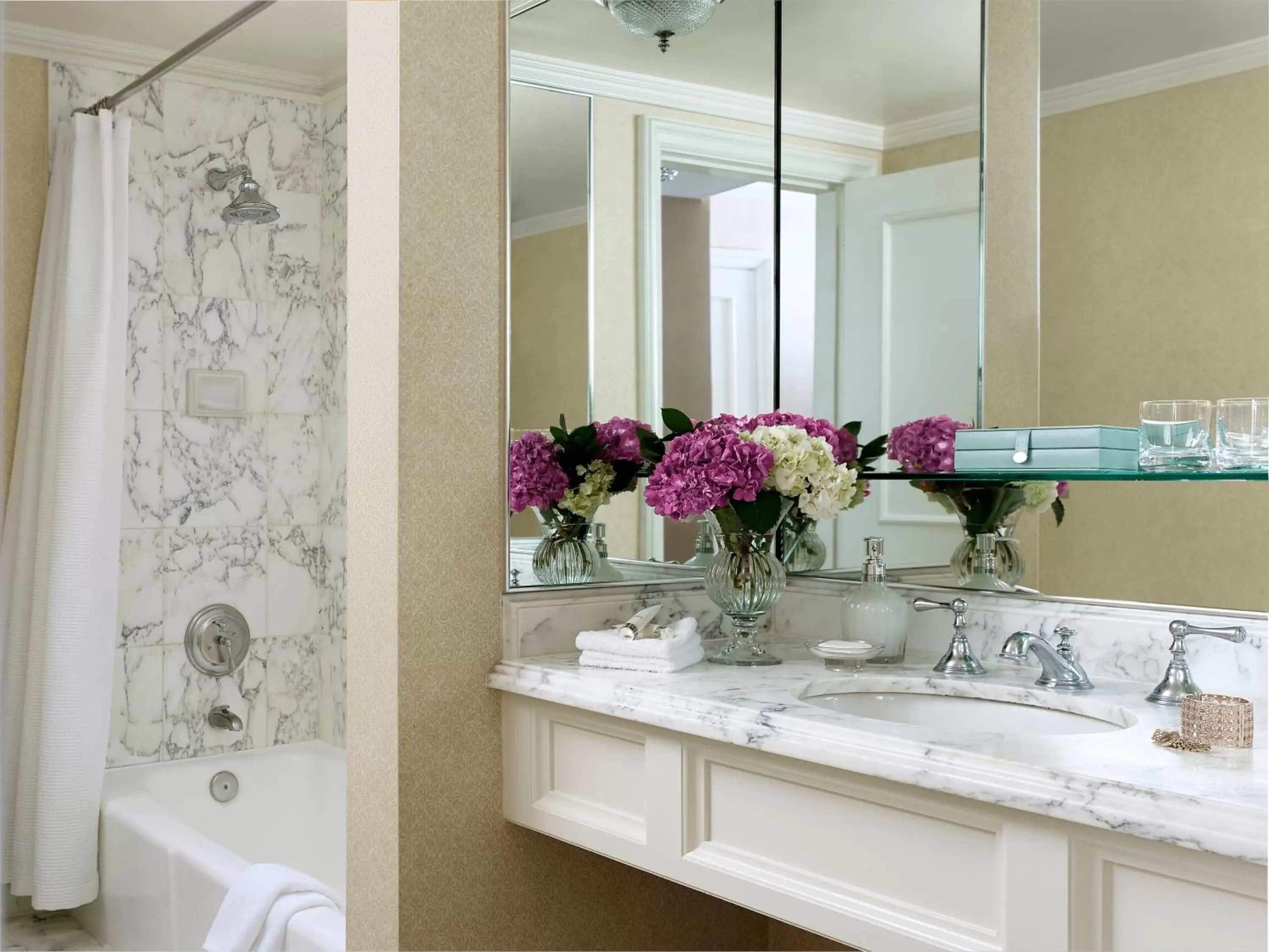 Bathroom in The Langham Huntington, Pasadena