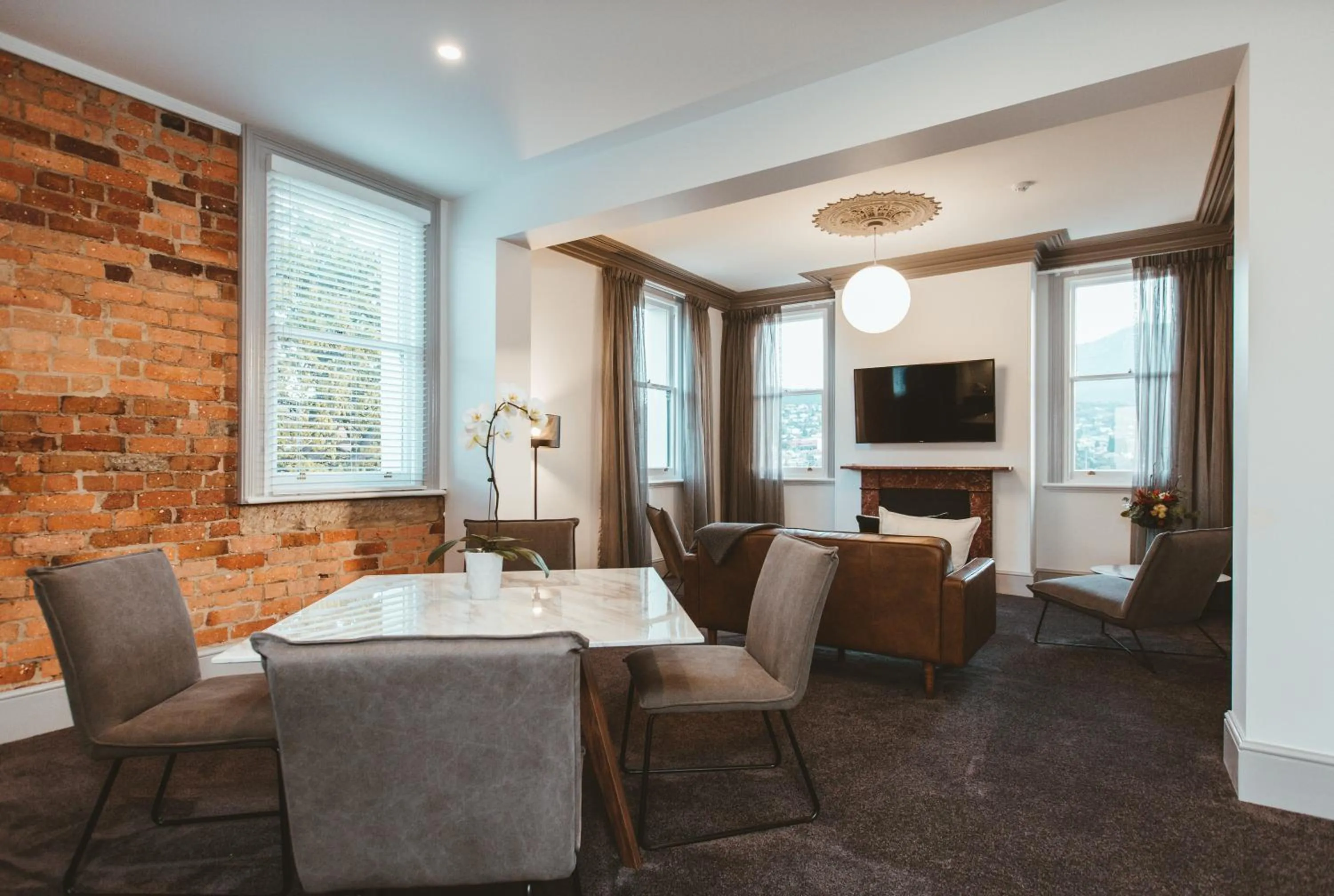 TV and multimedia in Maylands Lodge