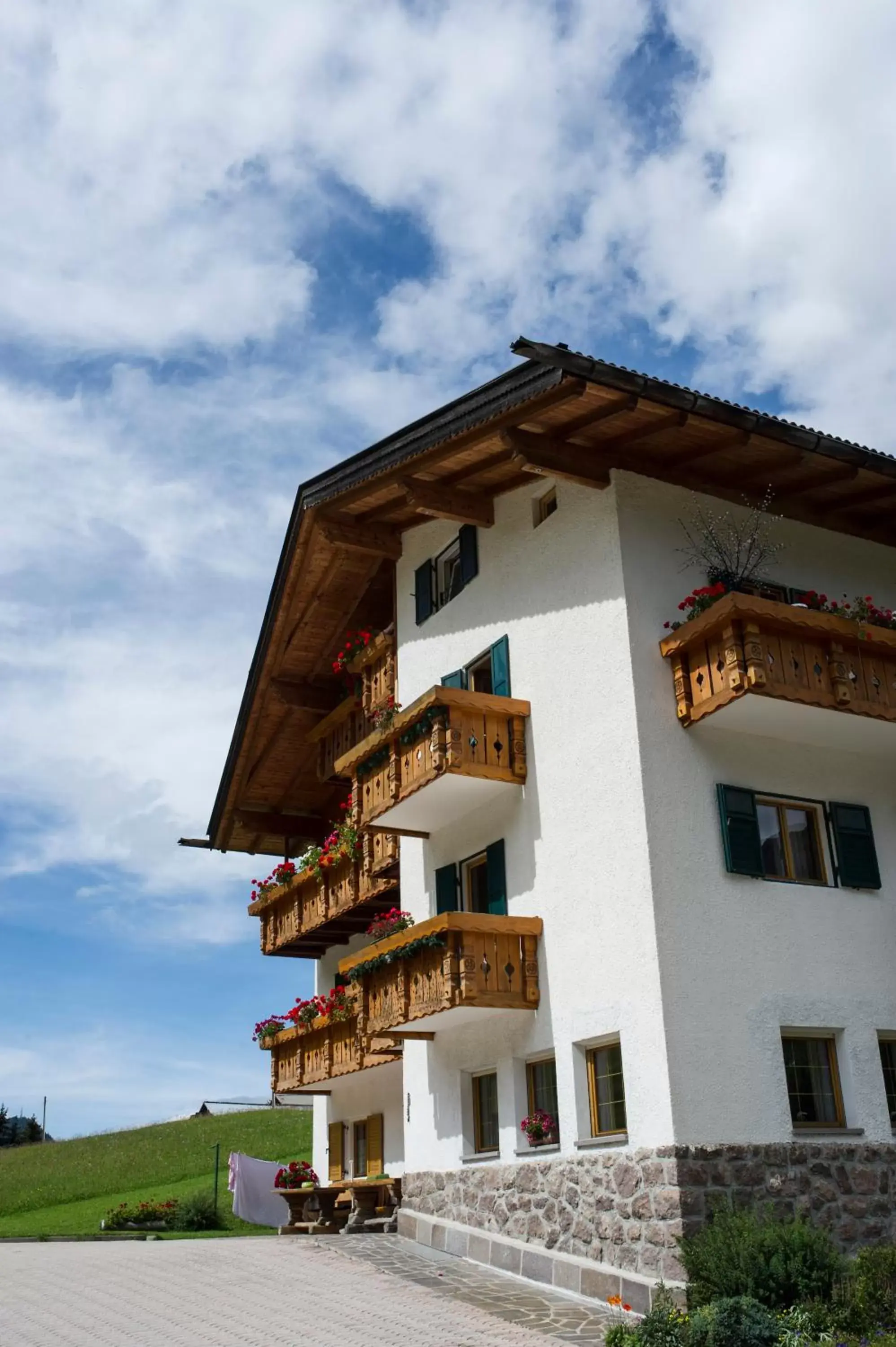 Facade/entrance, Property Building in Villa Insam