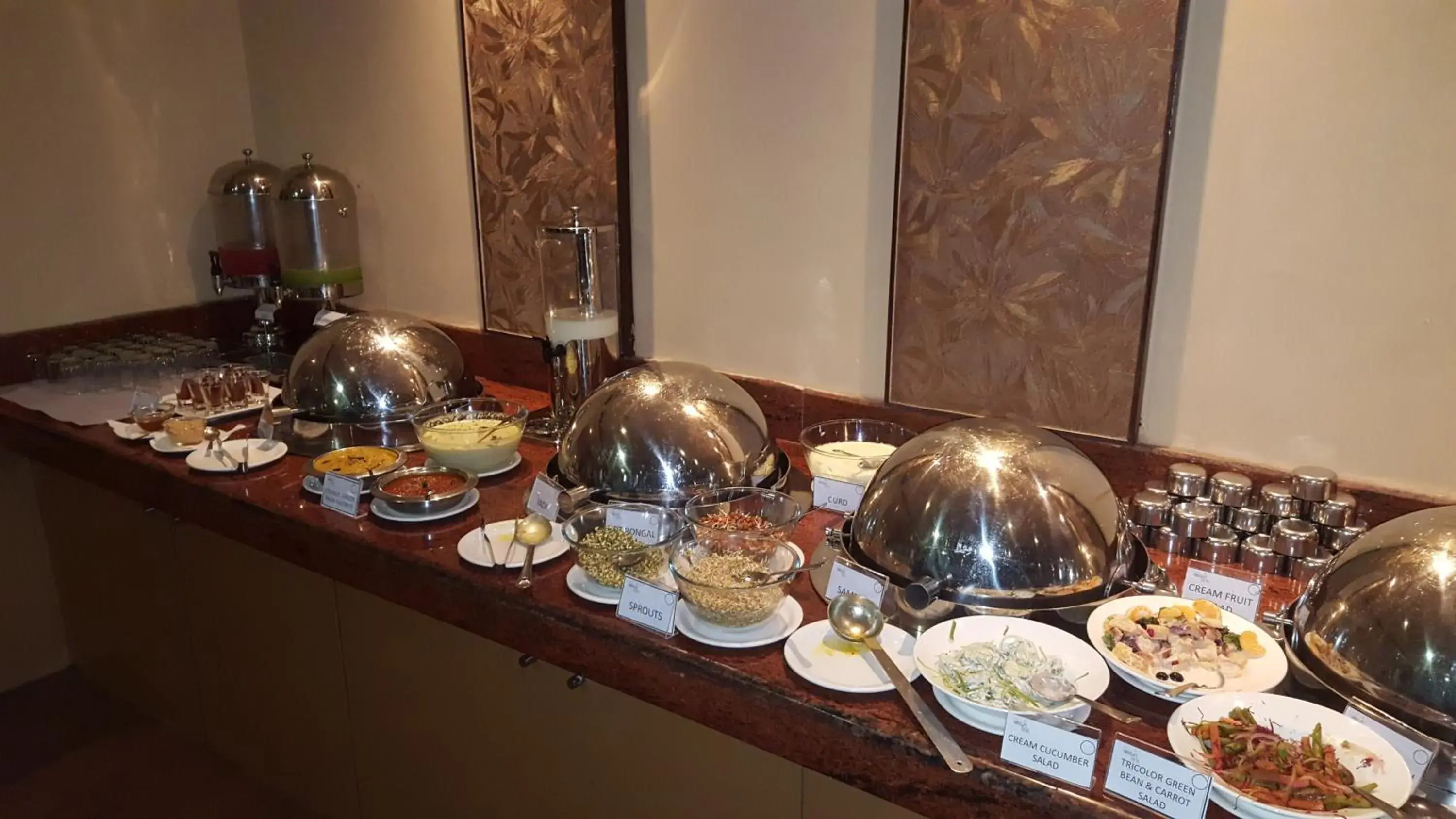 Continental breakfast, Food in Hotel Winsar Park