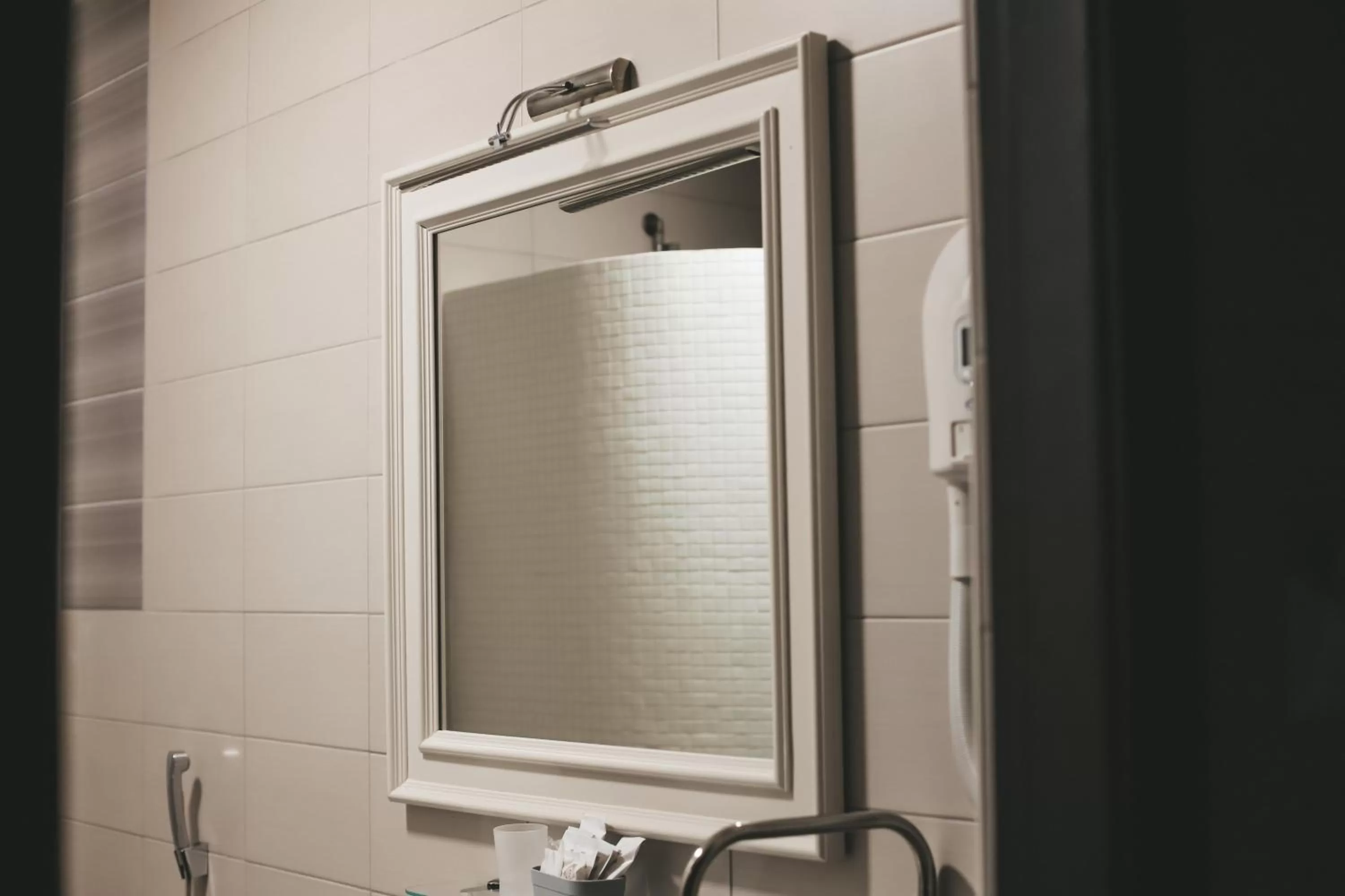 Shower in Georg Palace Hotel