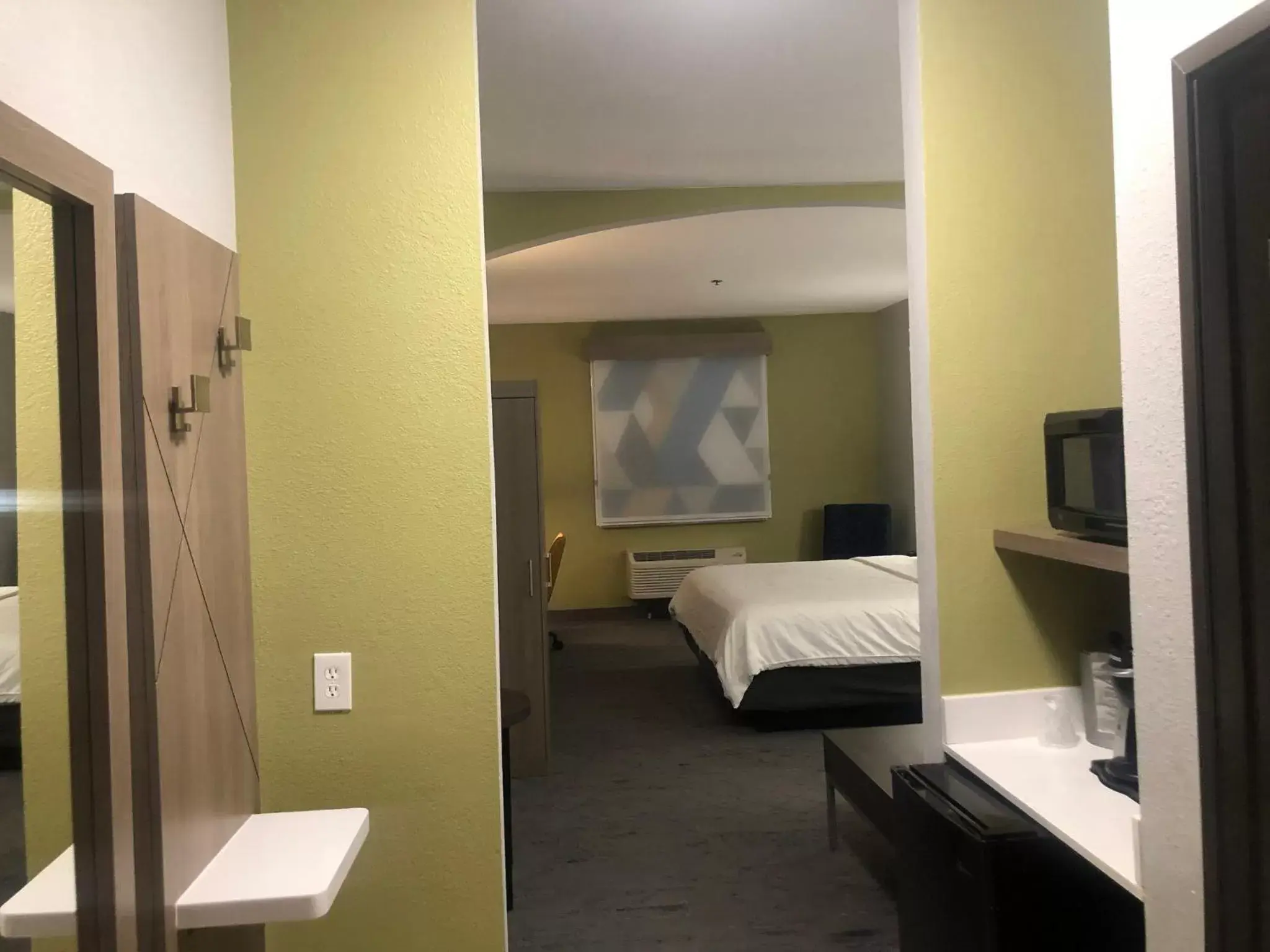Photo of the whole room, Bed in Holiday Inn Express Hotel & Suites Woodward Hwy 270, an IHG Hotel