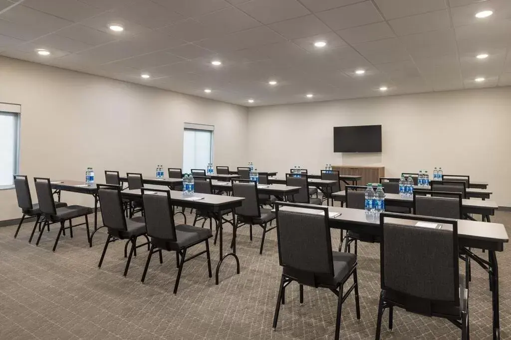 Meeting/conference room in Candlewood Suites - Lexington - Medical District, an IHG Hotel