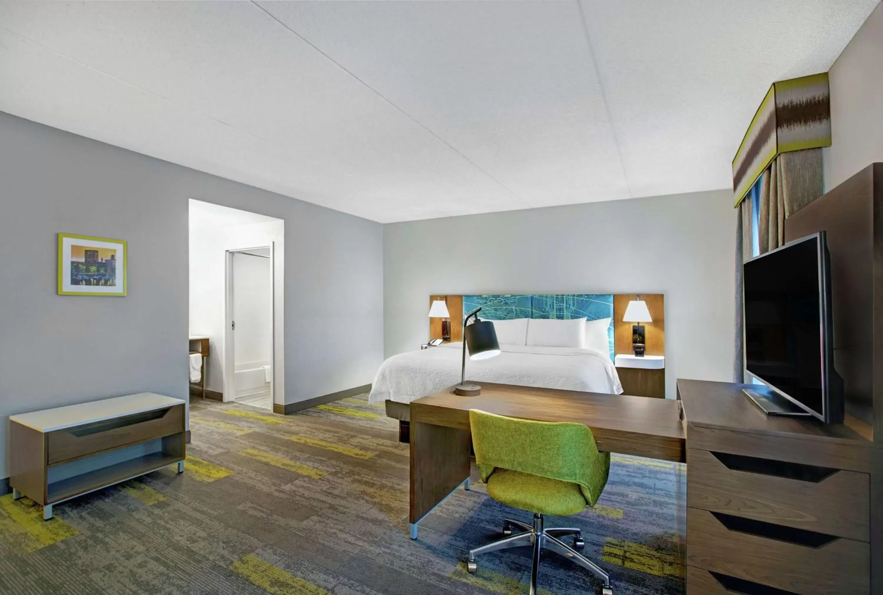 Bedroom, Seating Area in Hampton Inn & Suites Augusta West