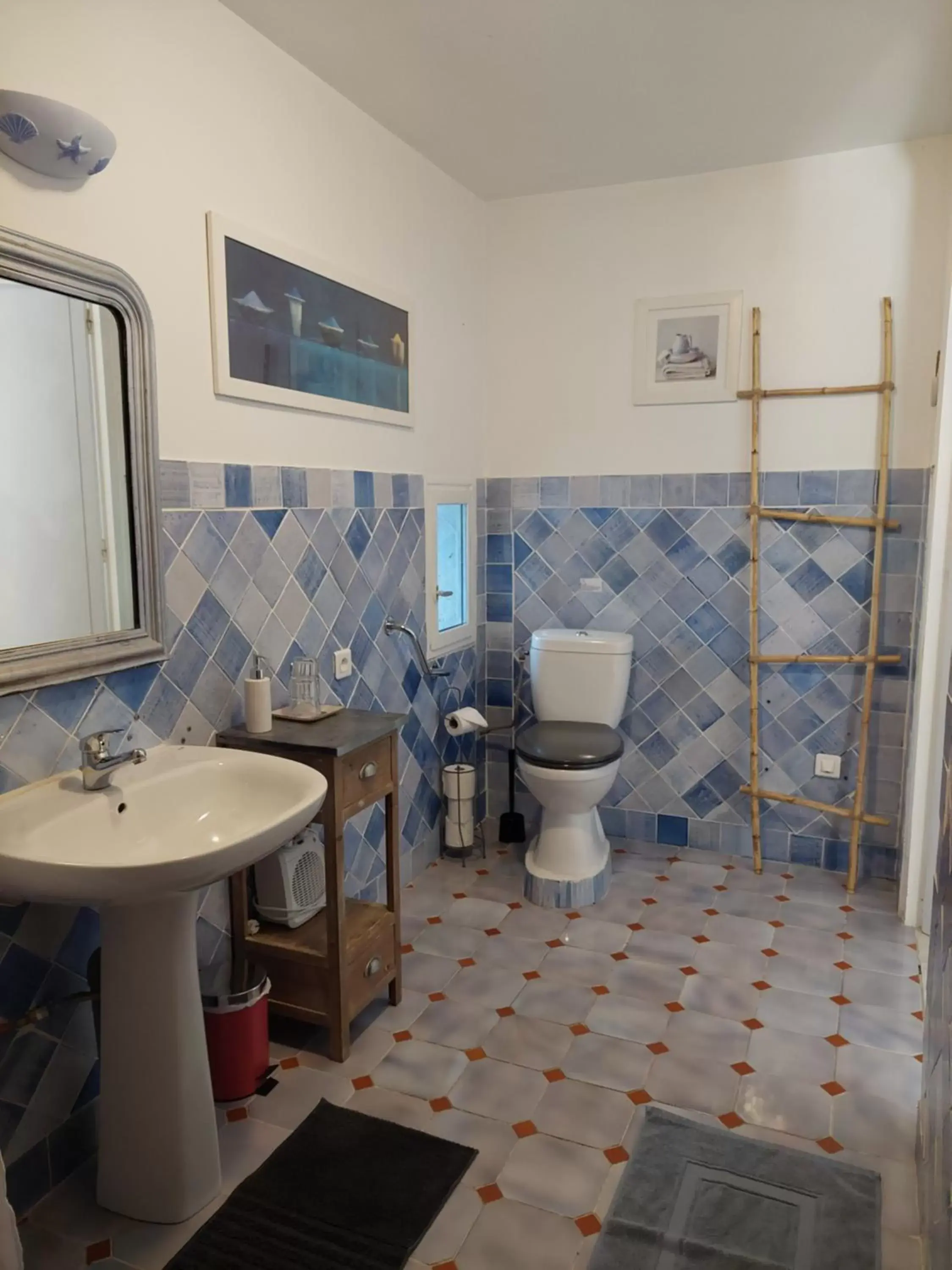 Bathroom in Mas des Cigognes
