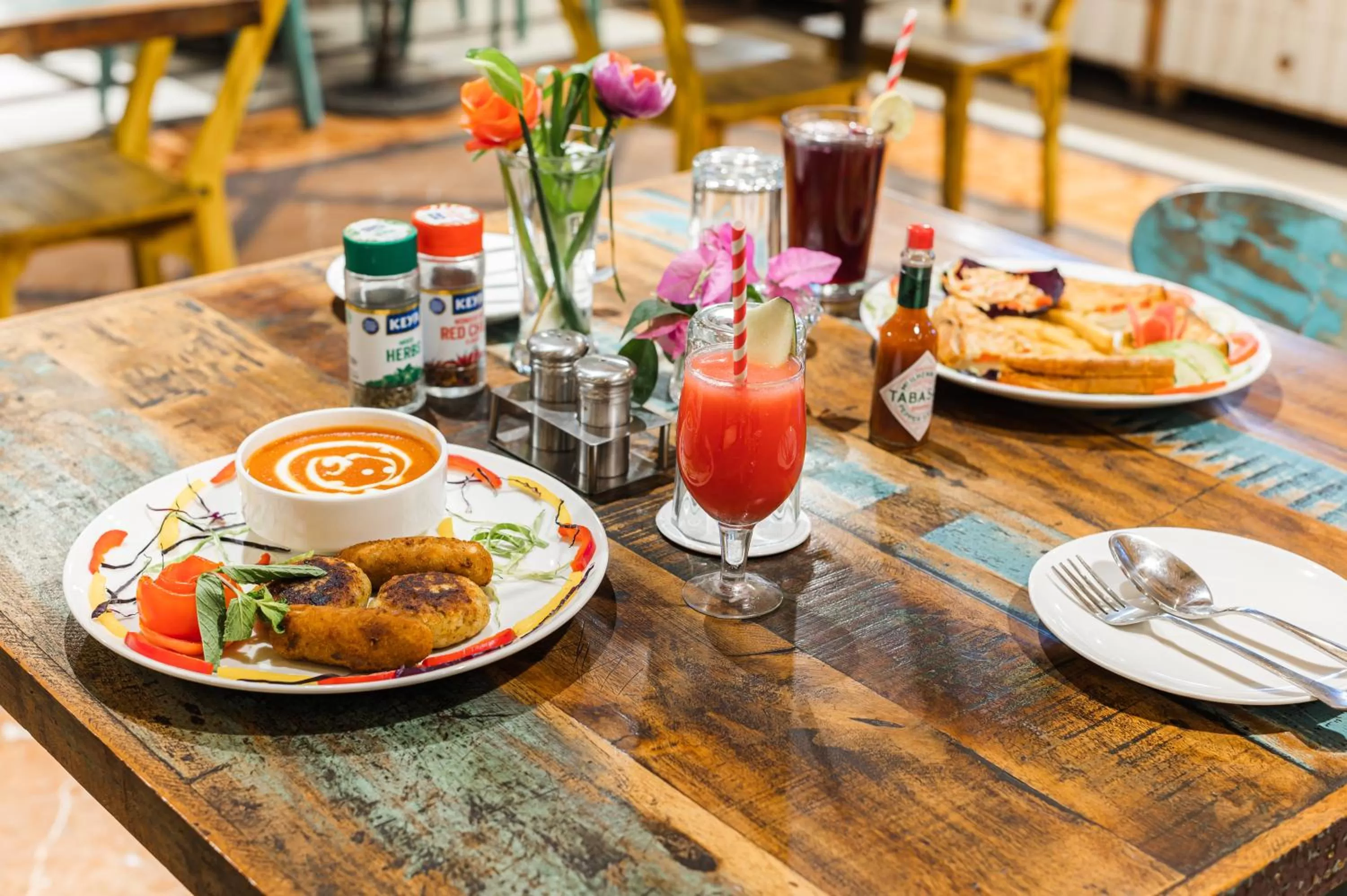 Food and drinks in Bougainvilla Apartment