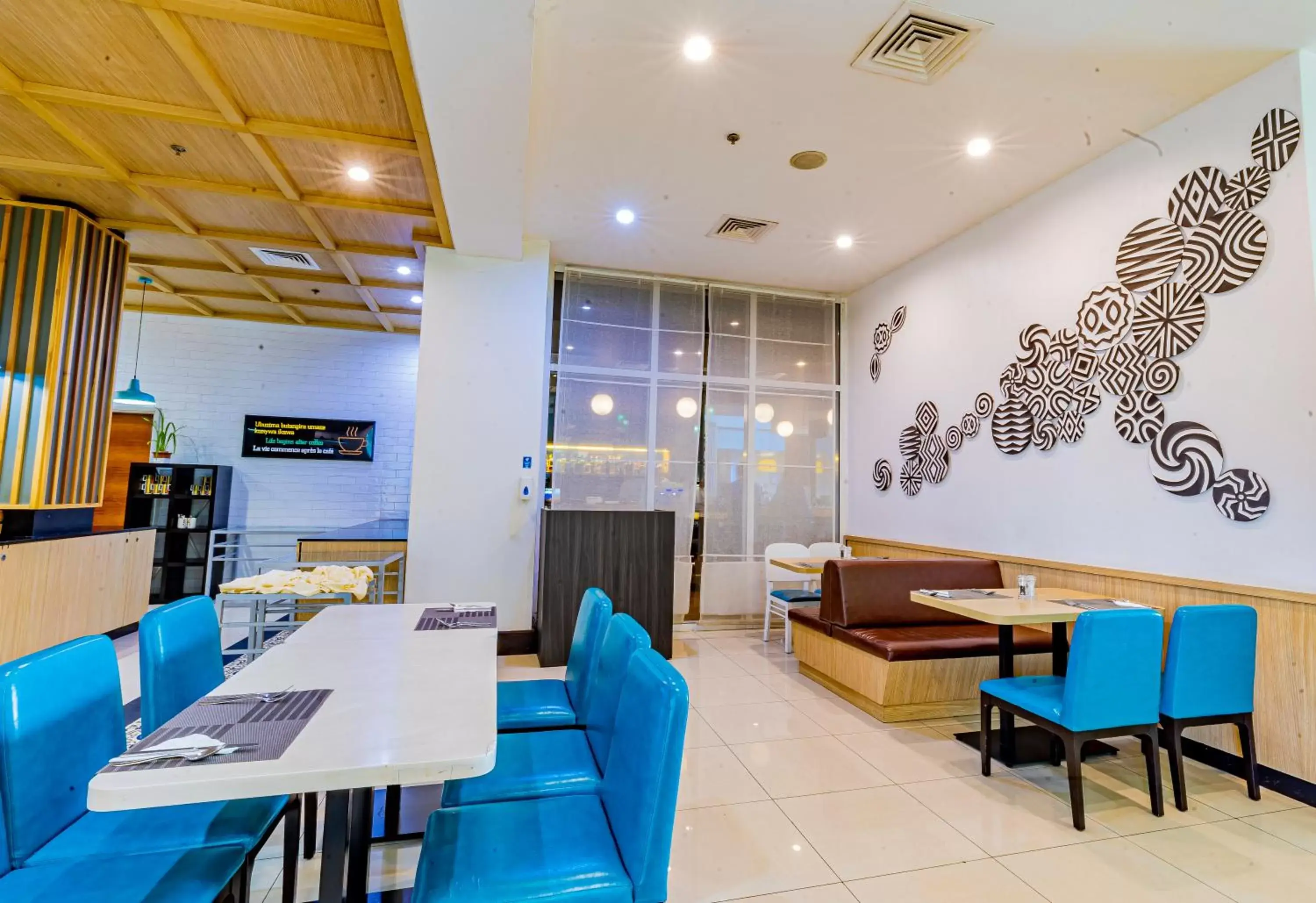 Restaurant/Places to Eat in Park Inn by Radisson, Kigali
