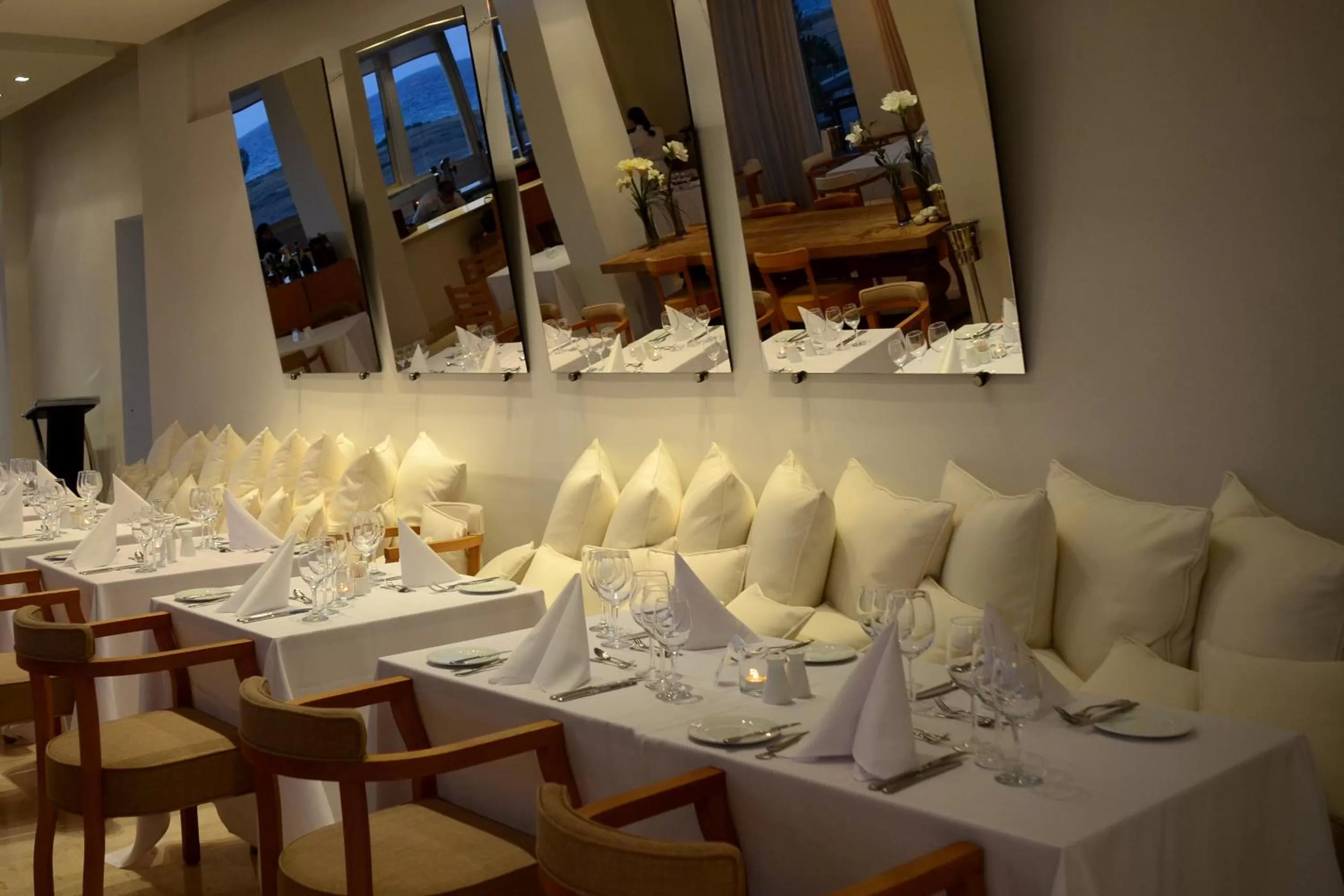 Restaurant/places to eat in E-Hotel Larnaca Resort & Spa
